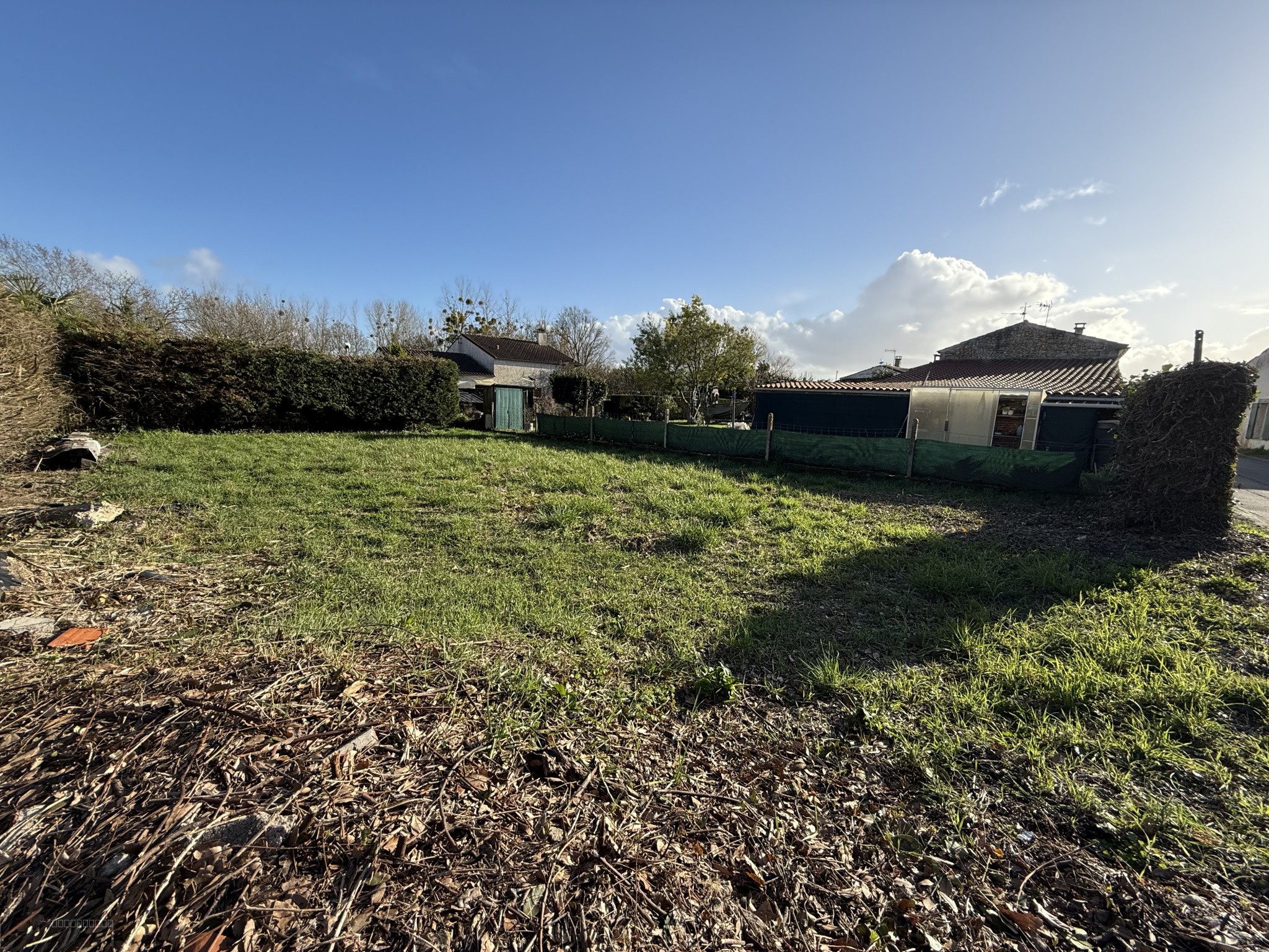 Cabariot : terrain constructible de 250m2 à vendre — photo 2