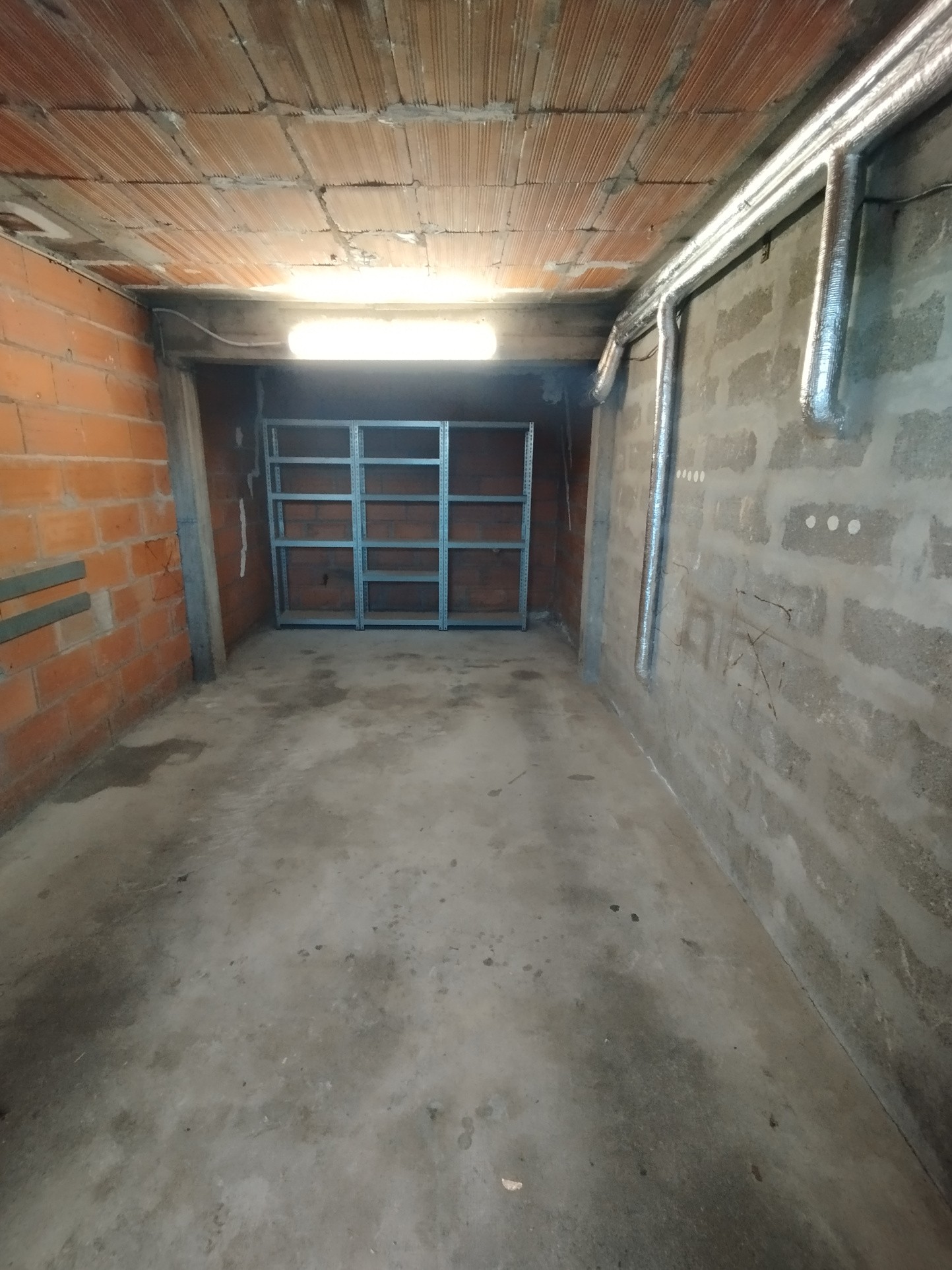 Appartement lumineux avec loggia et garage — photo 8