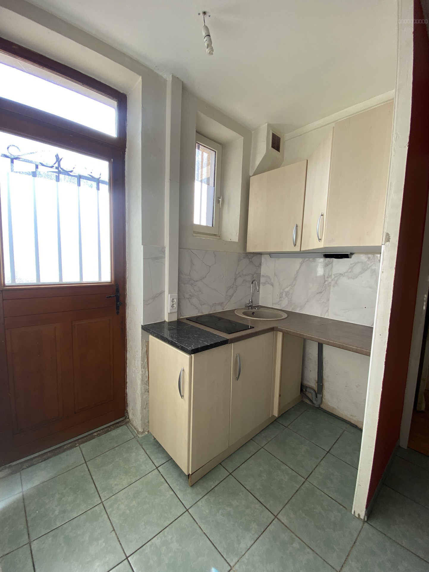 À Décines-Charpieu (69), 3 Pièces à louer — photo 3