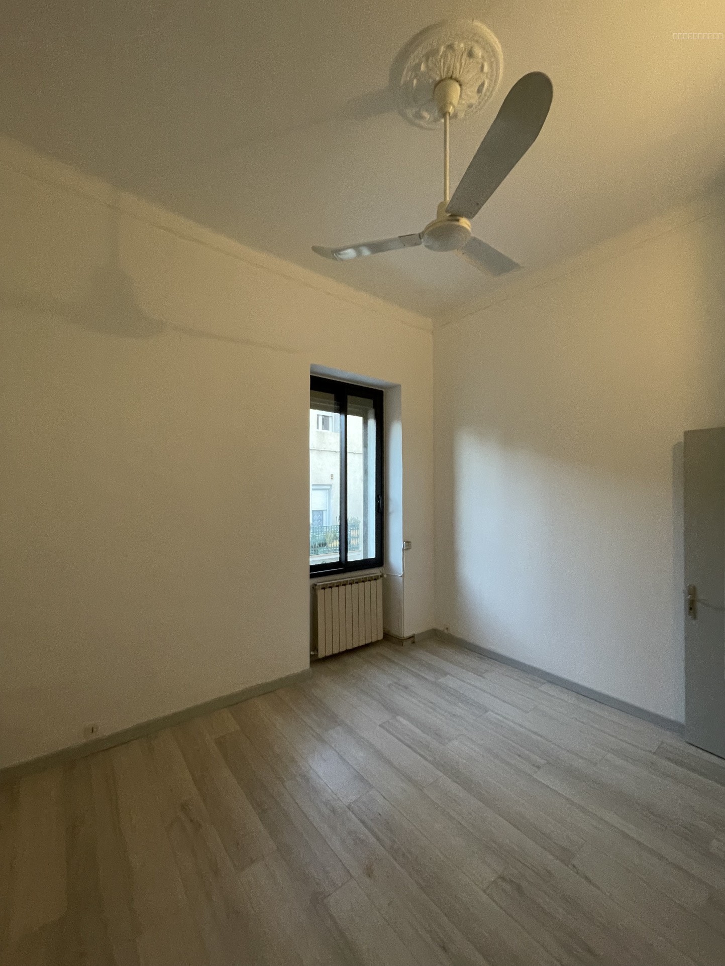 P4 centre ville avec 2 terrasses — photo 9