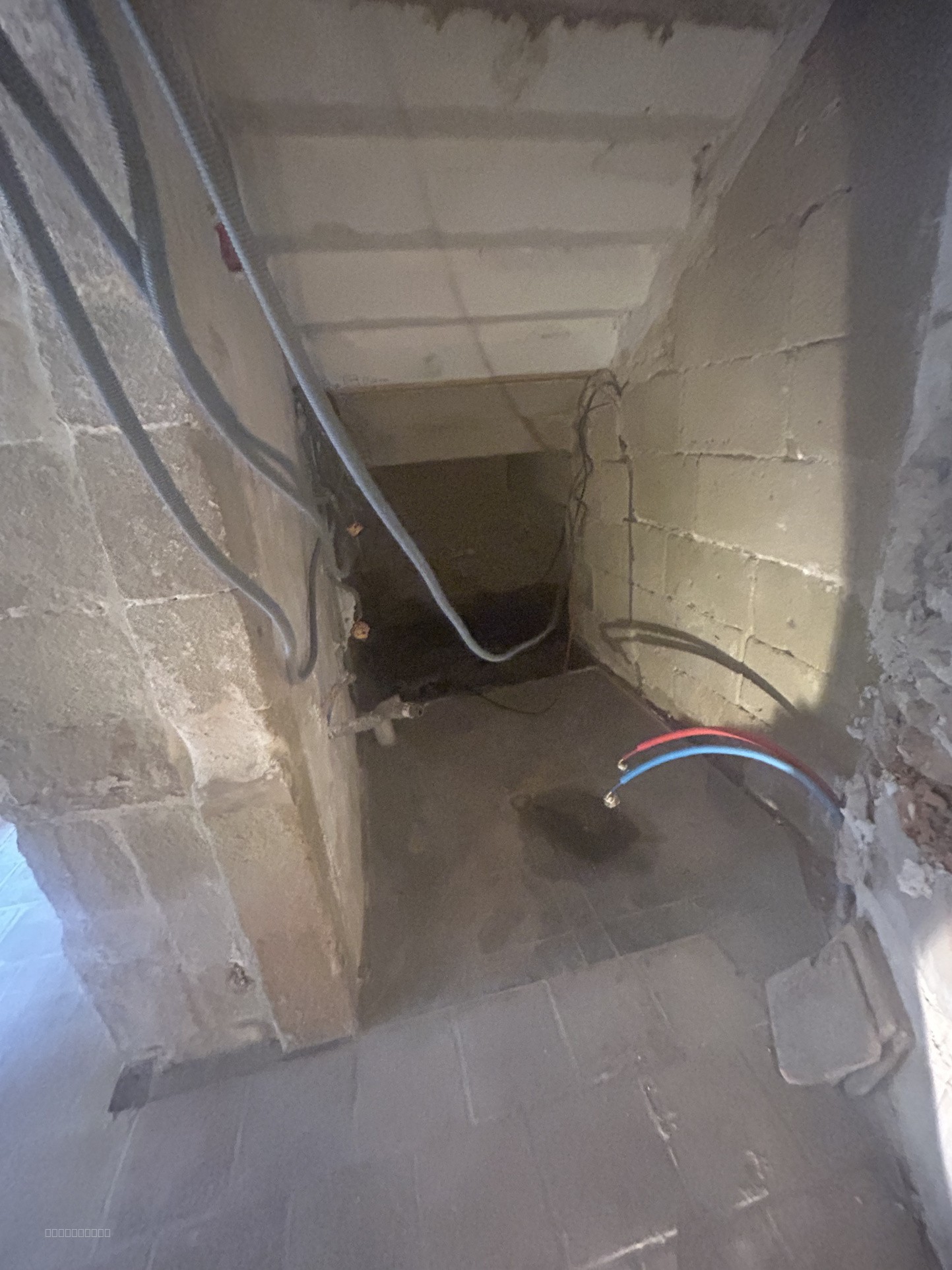 STUDIO A RENOVER A SERNHAC — photo 6