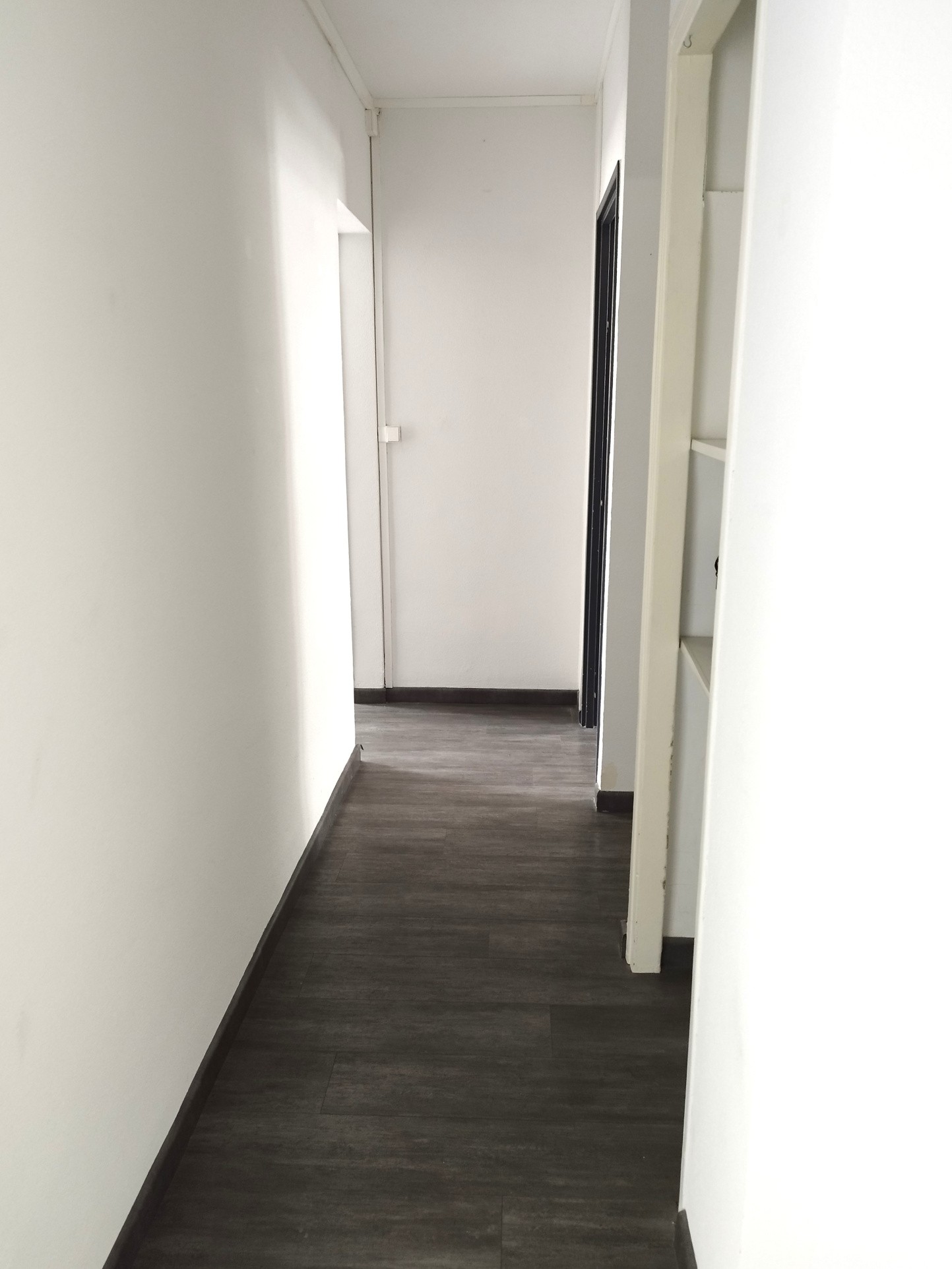 EXCLUSIVITE NIMES QUARTIER CROIX DE FER TYPE 3 60M2 CAVE ET GARAGE — photo 3