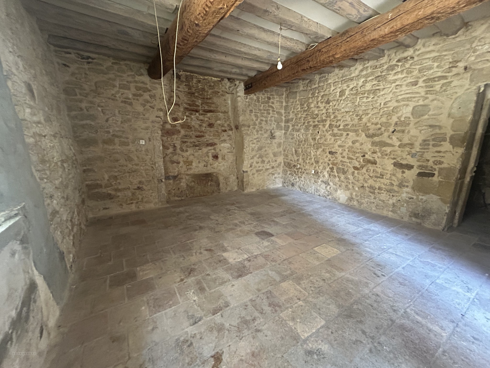STUDIO A RENOVER A SERNHAC — photo 4