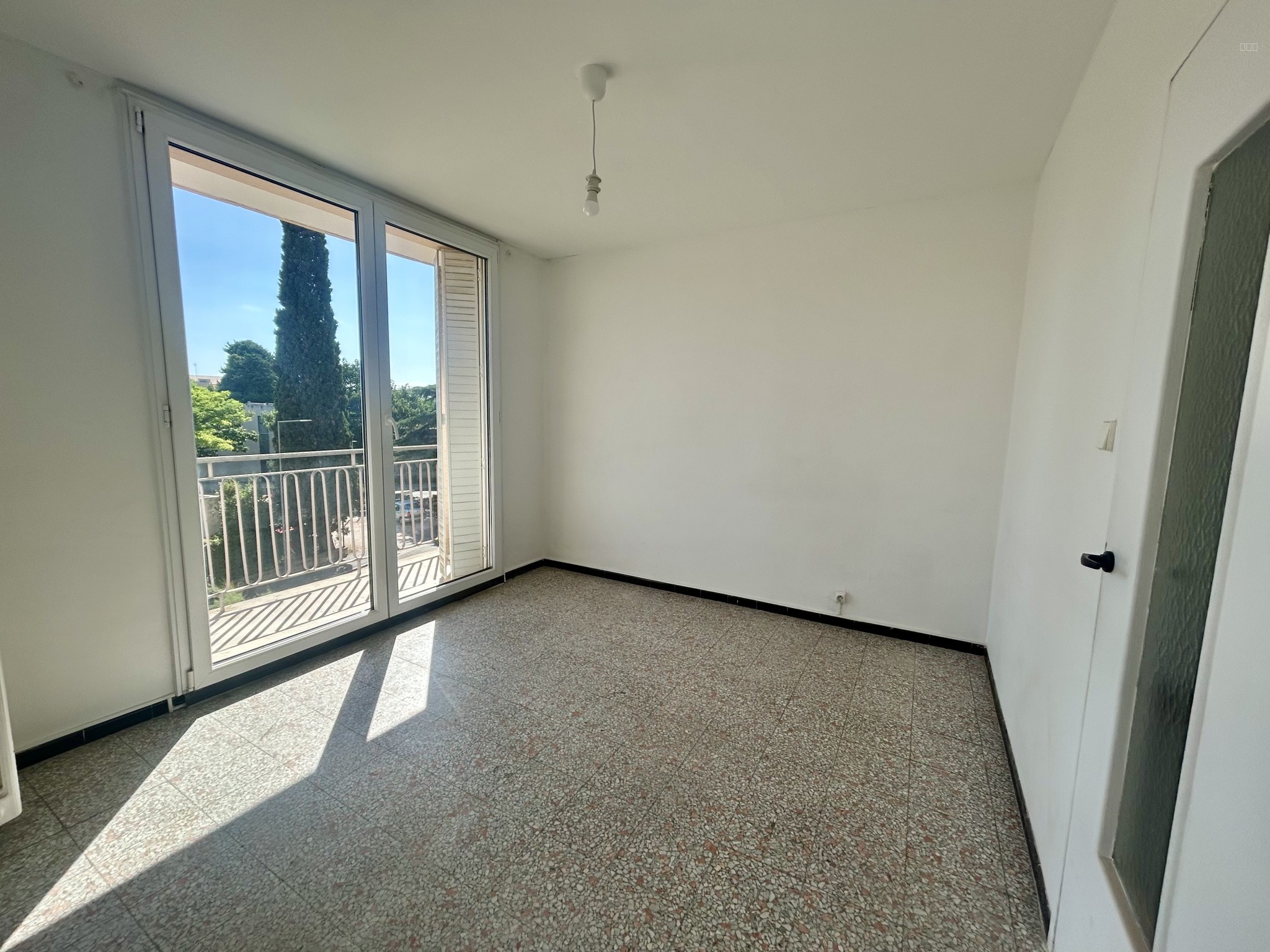 Appartement T3 Lumineux de 64 m2 Rénové — photo 3