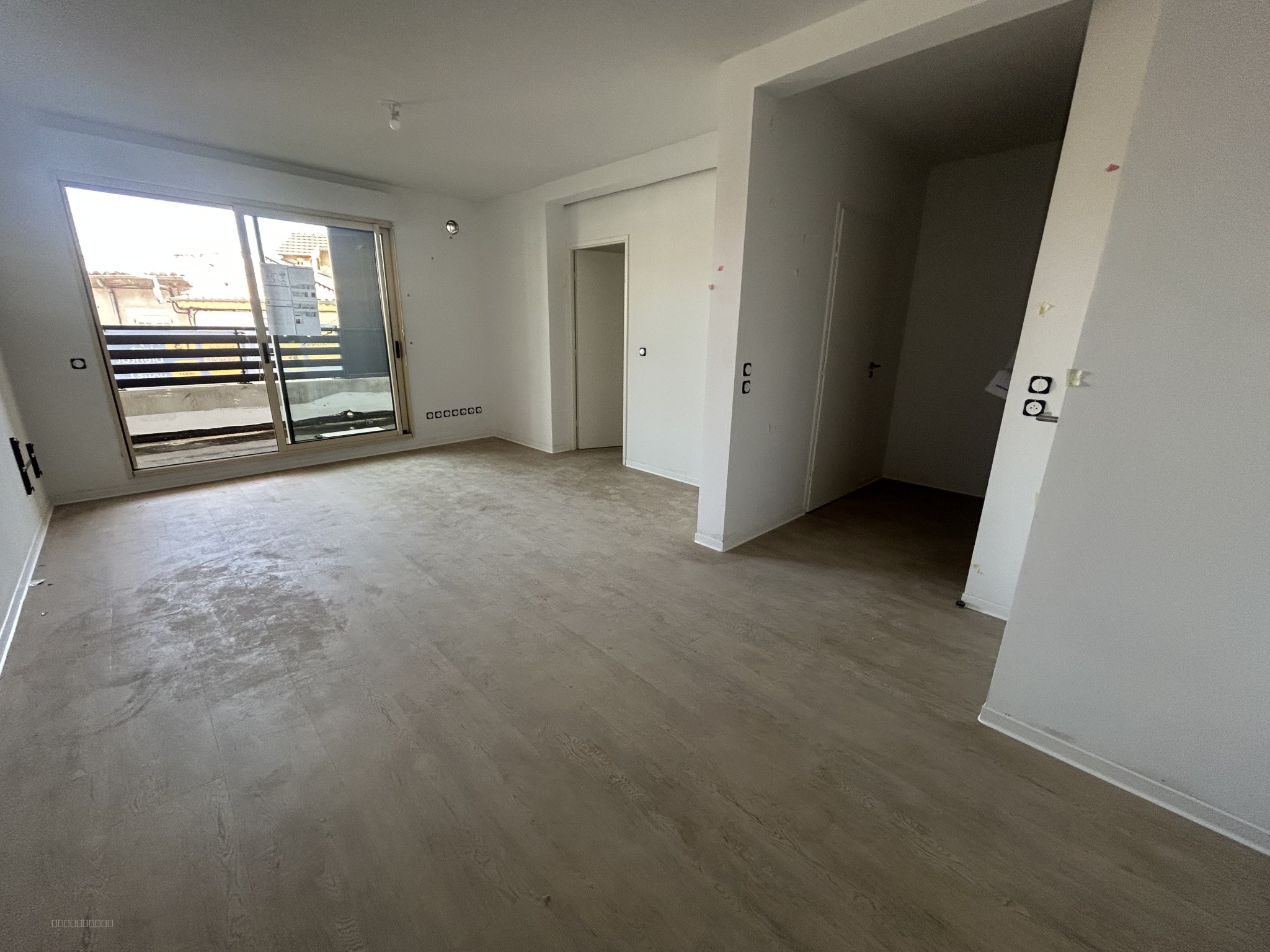 NIMES PROGRAMME NEUF T3 AVEC STATIONNEMENT ET EXTERIEUR — photo 2