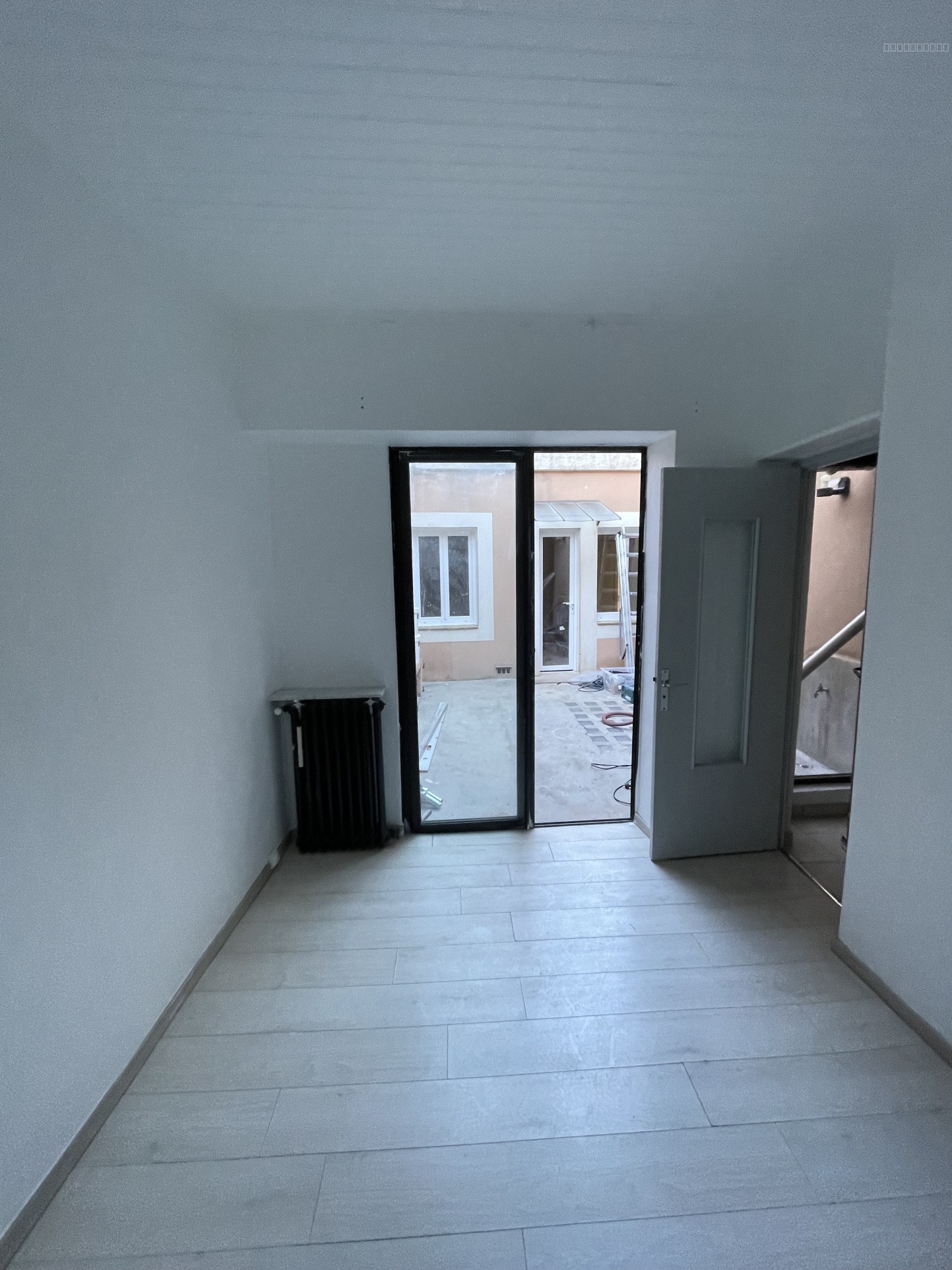 P4 centre ville avec 2 terrasses — photo 13