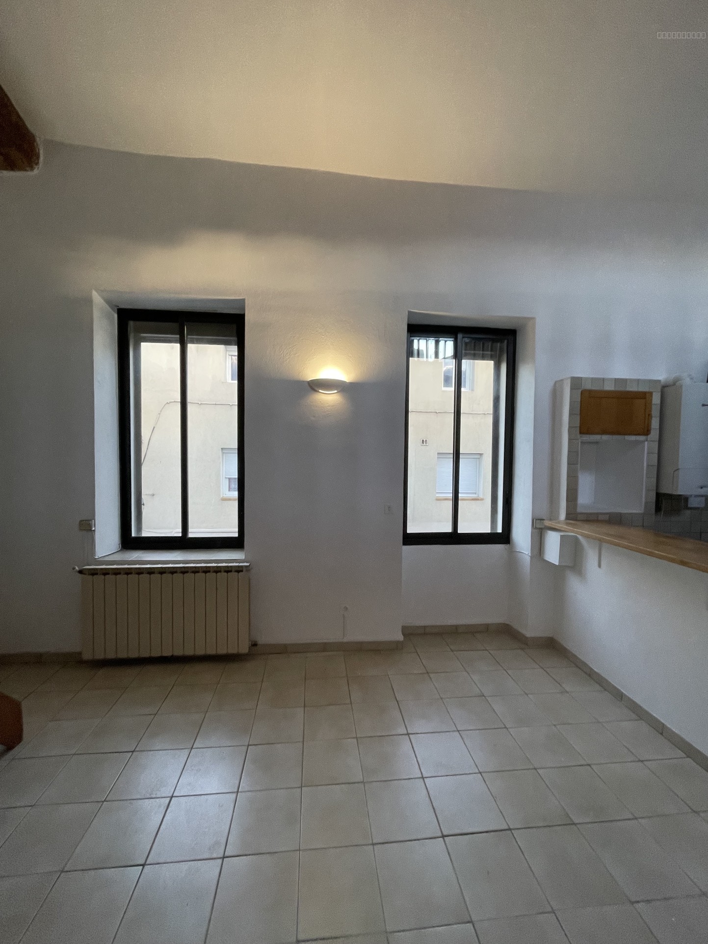 P4 centre ville avec 2 terrasses — photo 3