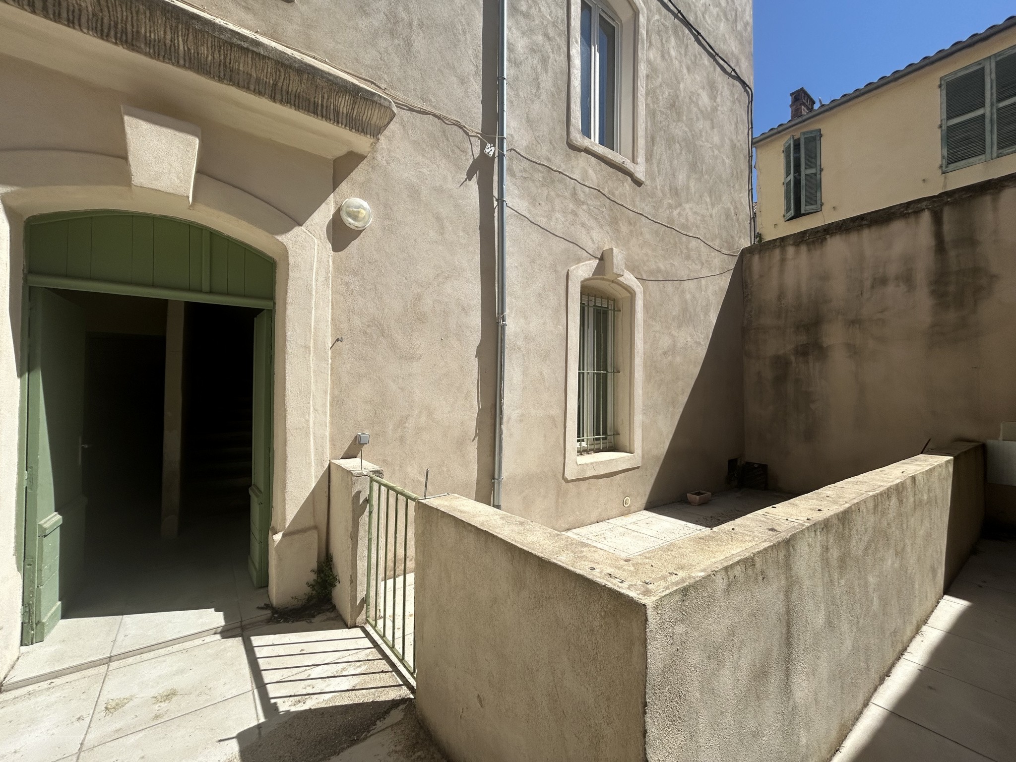 P2 en RDC avec terrasse privative   Idéal investisseur ! — photo 2