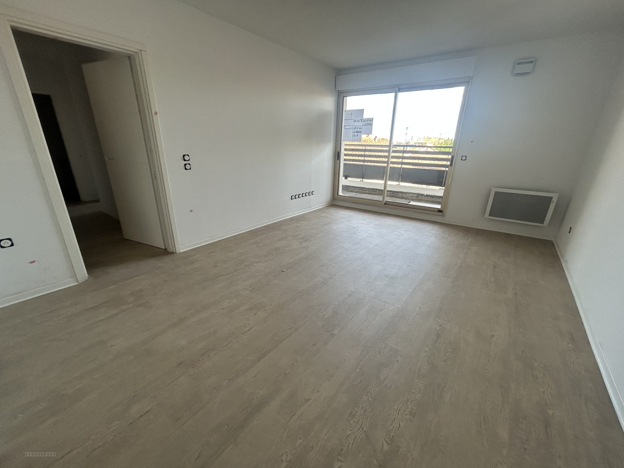 NIMES PROGRAMME NEUF T3 AVEC STATIONNEMENT ET EXTERIEUR — photo 4