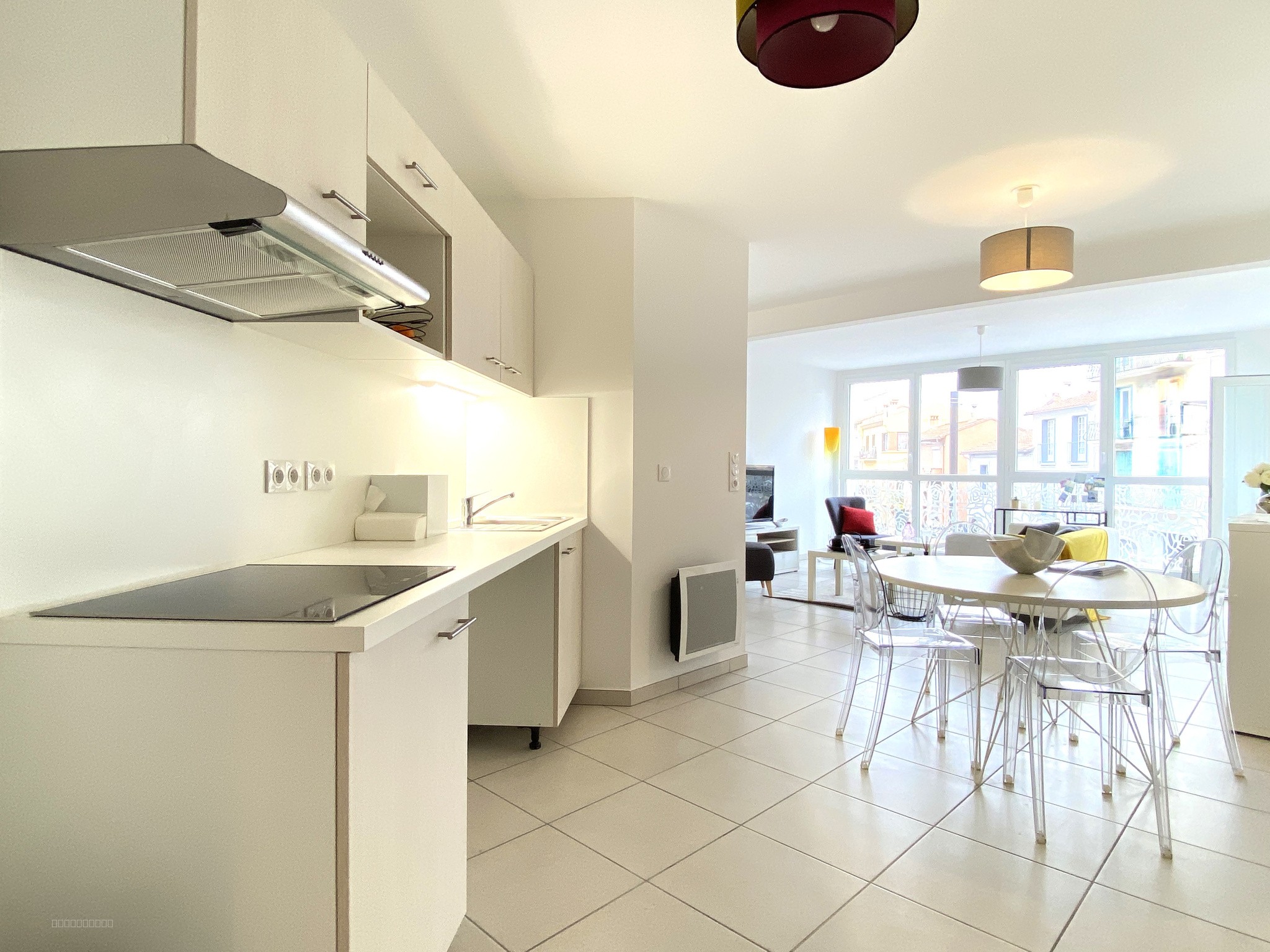 UN APPARTEMENT DE STANDING T4 AVEC TERRASSE ET PARKING, A PERPIGNAN CENTRE — photo 4