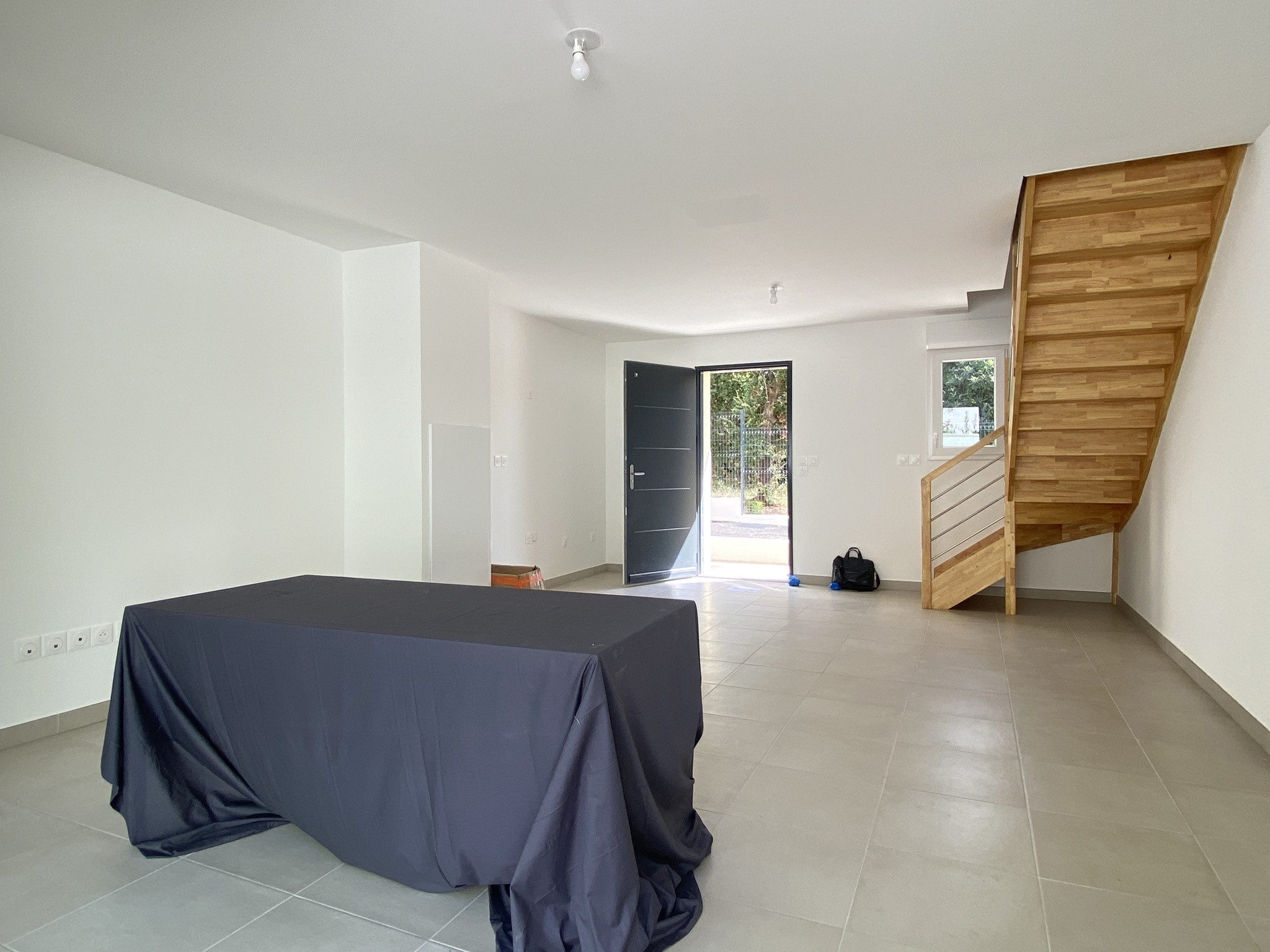 A MONTPELLIER, CASTELNAU-LE-LEZ, UNE VILLA NEUVE T4, AVEC JARDIN ET GARAGE — photo 4