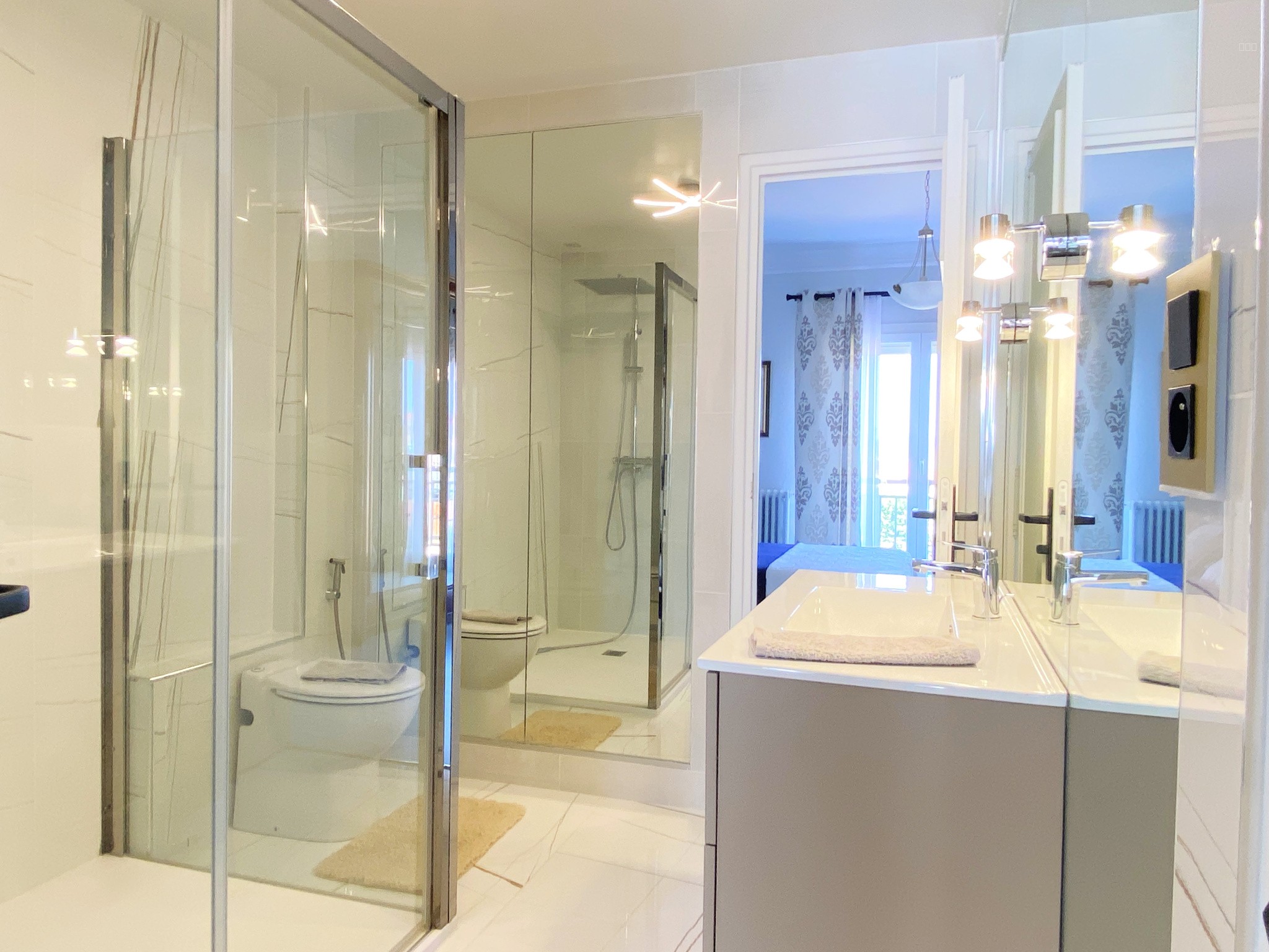 UN APPARTEMENT AU DERNIER ETAGE DE 130M2 SH, A PERPIGNAN CENTRE — photo 11