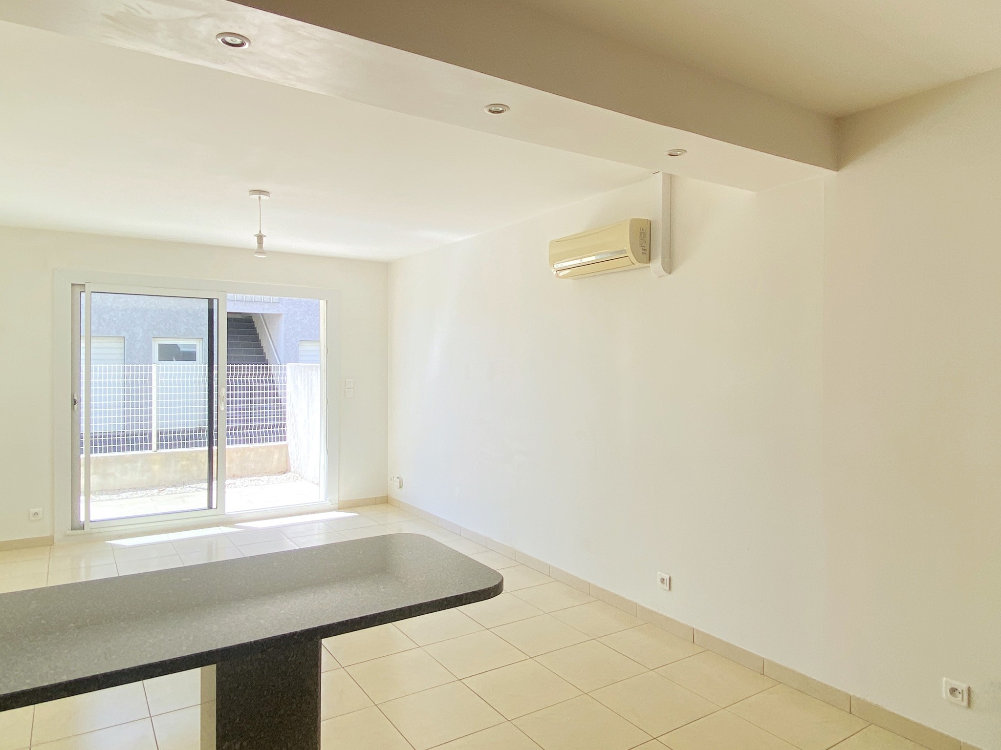 UN APPARTEMENT AU DERNIER ETAGE, AVEC GARAGE, A PERPIGNAN SUD — photo 10