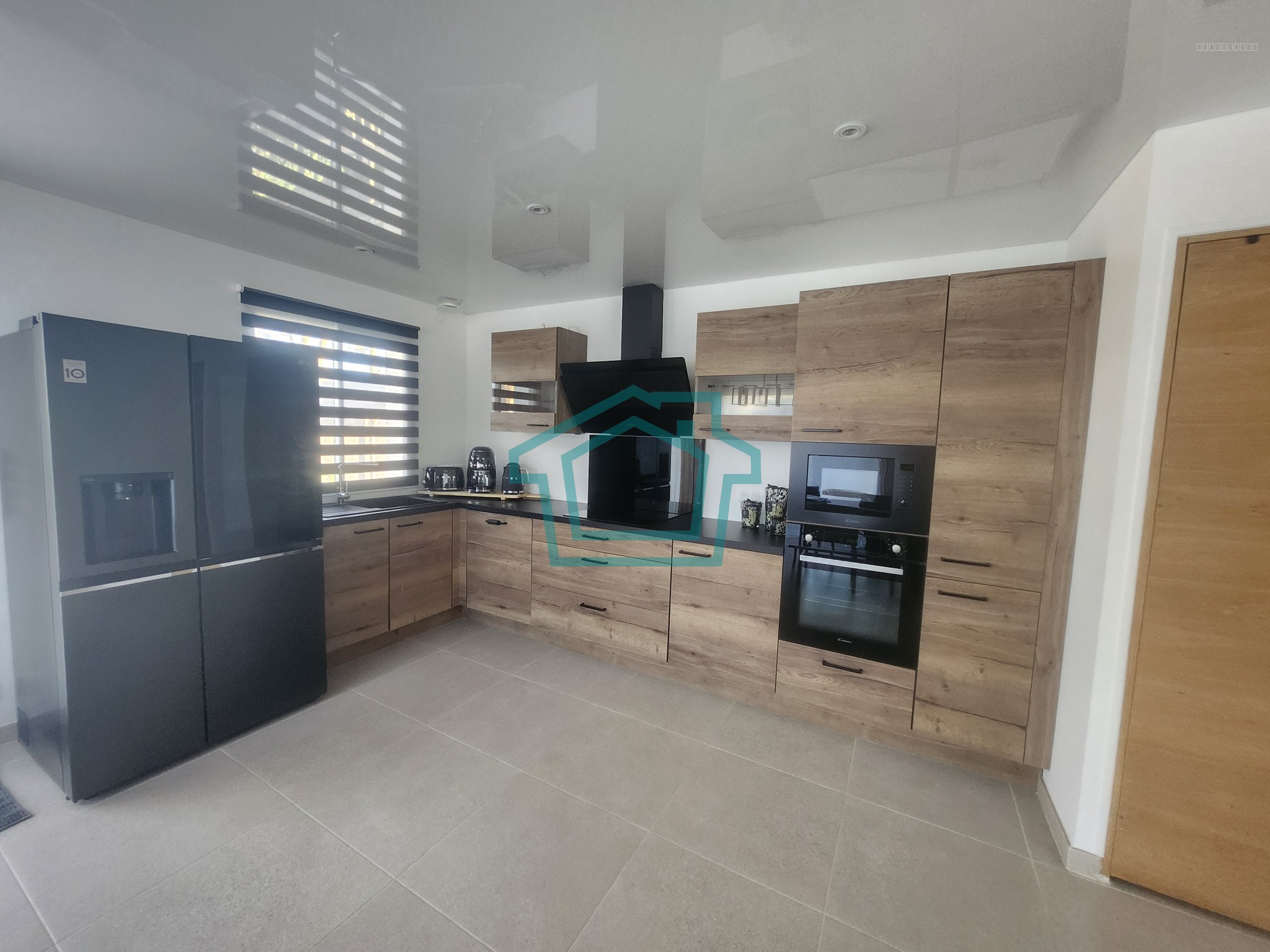 Maison 100 m2, élevée sur 258 m2, centre du village 78940 — photo 5