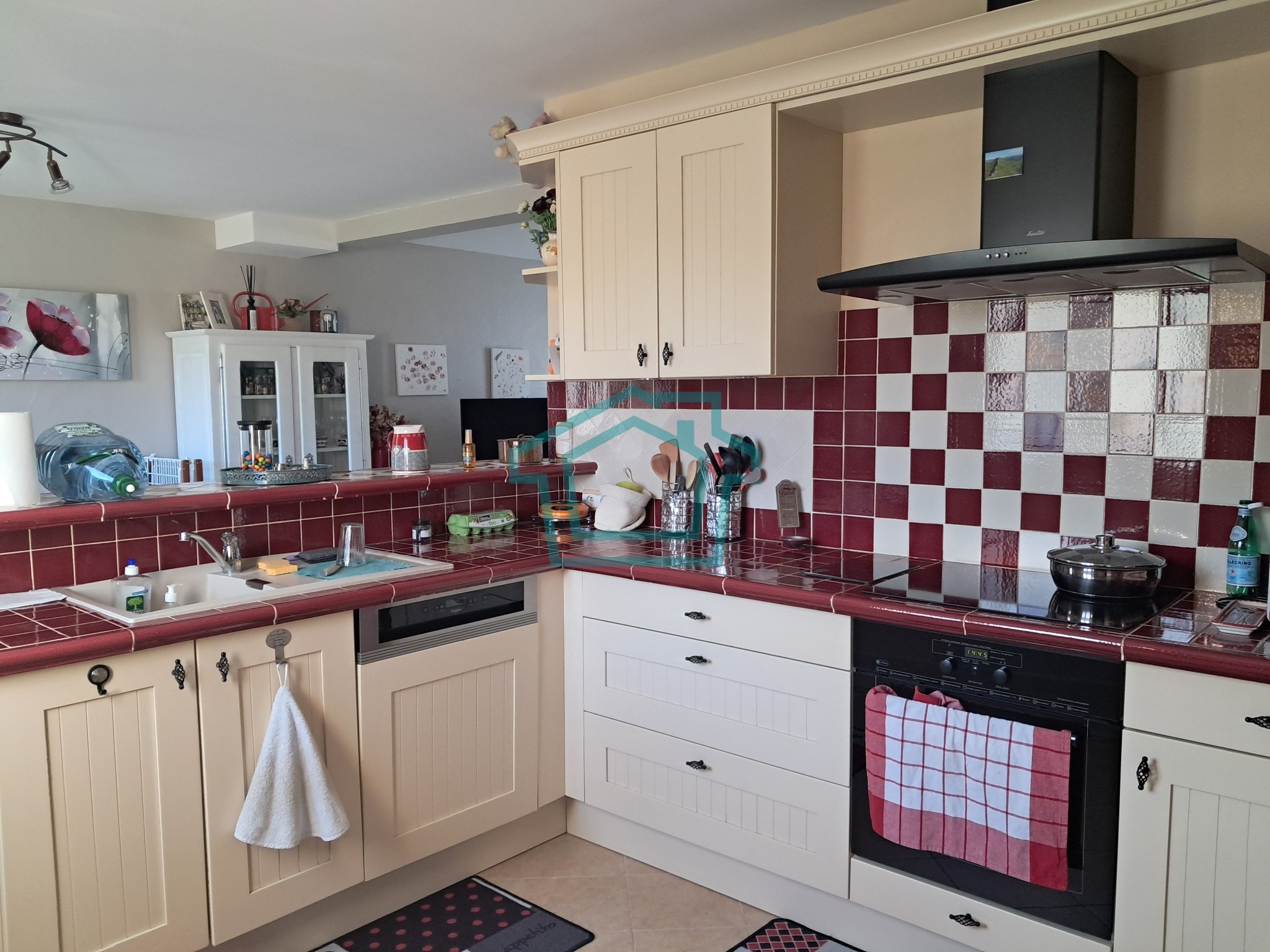 Maison 6 pièces 120 m2, élevée sur 972 m2 de terrain (78910) — photo 4