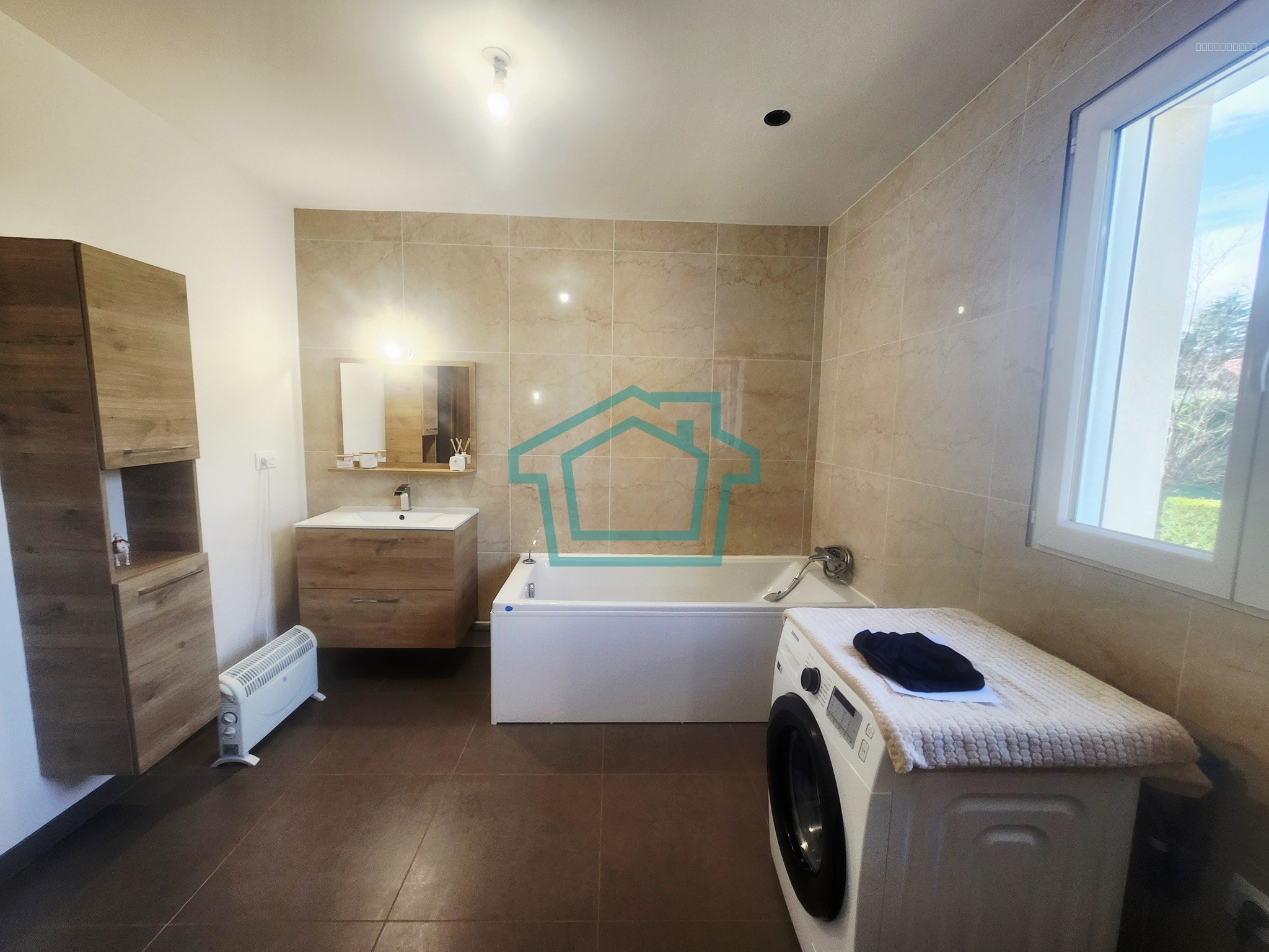 Maison 100 m2, élevée sur 258 m2, centre du village 78940 — photo 7