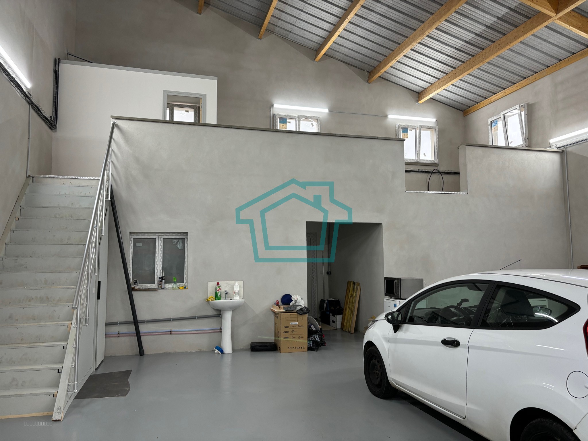 Grand Hangar de 300 m2 - GARANCIERES 78890 — photo 4