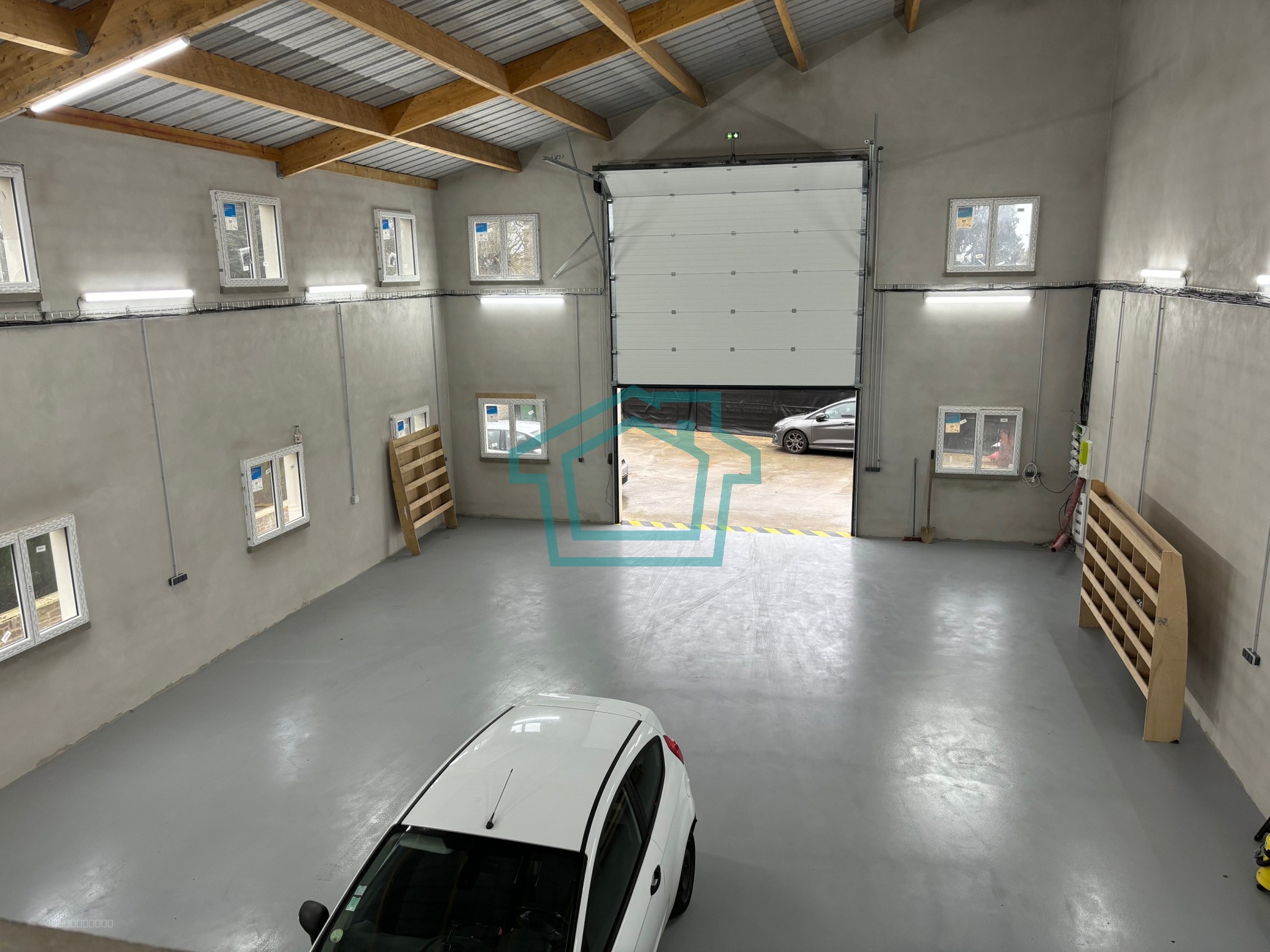 Grand Hangar de 300 m2 - GARANCIERES 78890 — photo 2