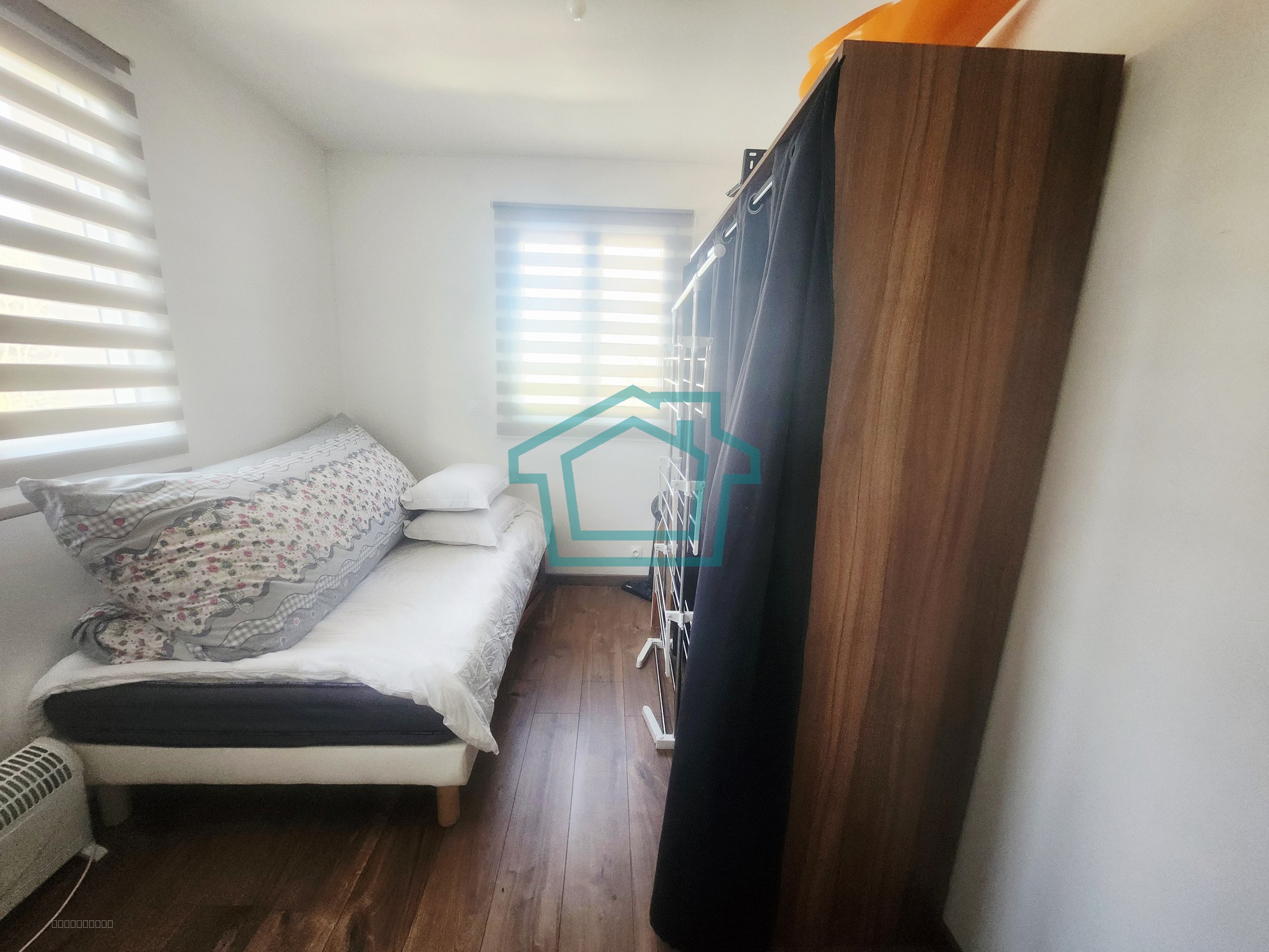 Maison 100 m2, élevée sur 258 m2, centre du village 78940 — photo 6