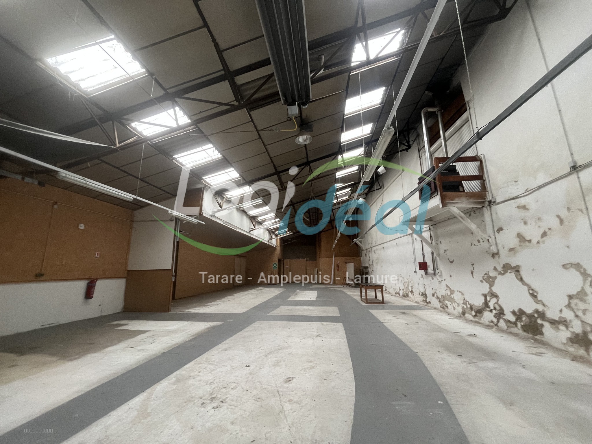 Local commercial- TARARE — photo 2