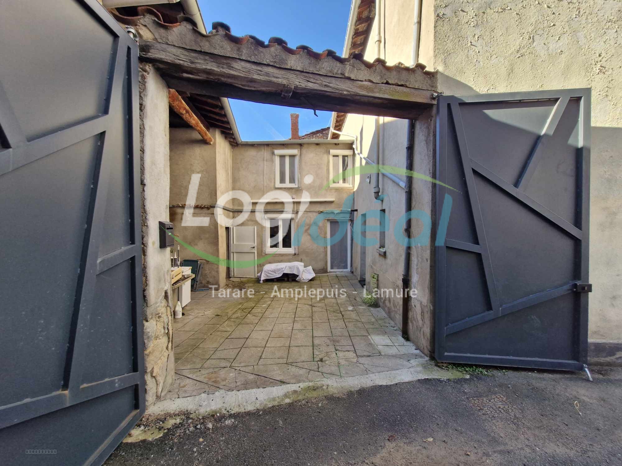 Maison avec dépendances et cour intérieure à finir de restaurer — photo 2