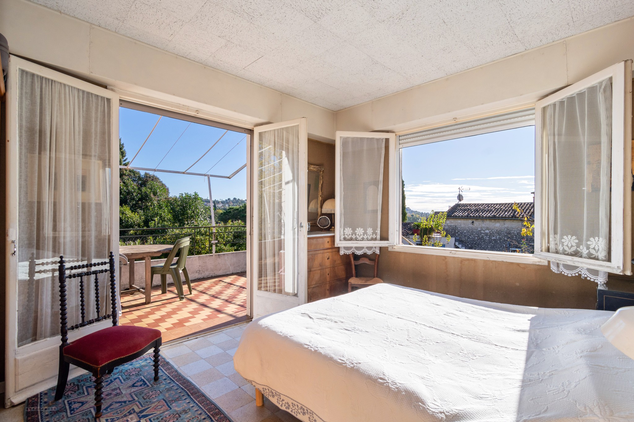 *** VENDU *** Villa avec Potentiel  - Vue SAINT PAUL DE VENCE — photo 8
