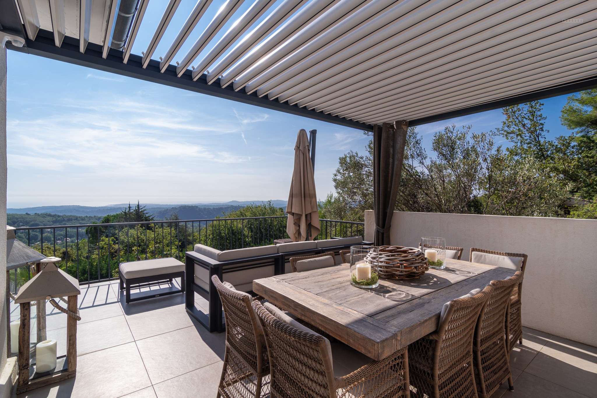 EXCLUSIVITE - CONTEMPORAINE - VUE MER PANORAMIQUE — photo 5