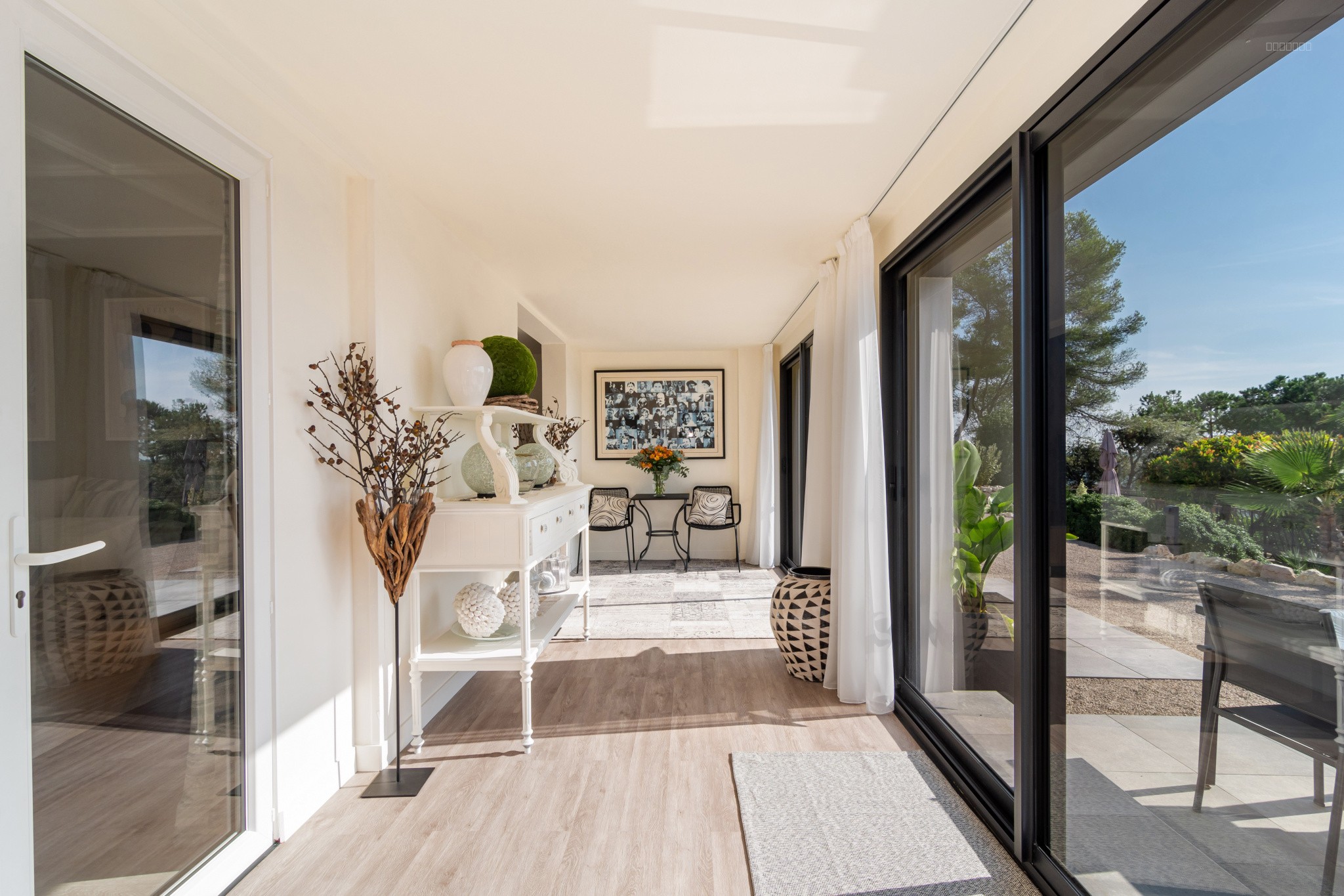 EXCLUSIVITE - CONTEMPORAINE - VUE MER PANORAMIQUE — photo 15