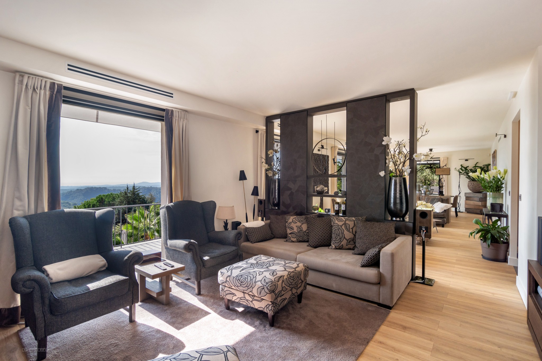 EXCLUSIVITE - CONTEMPORAINE - VUE MER PANORAMIQUE — photo 8