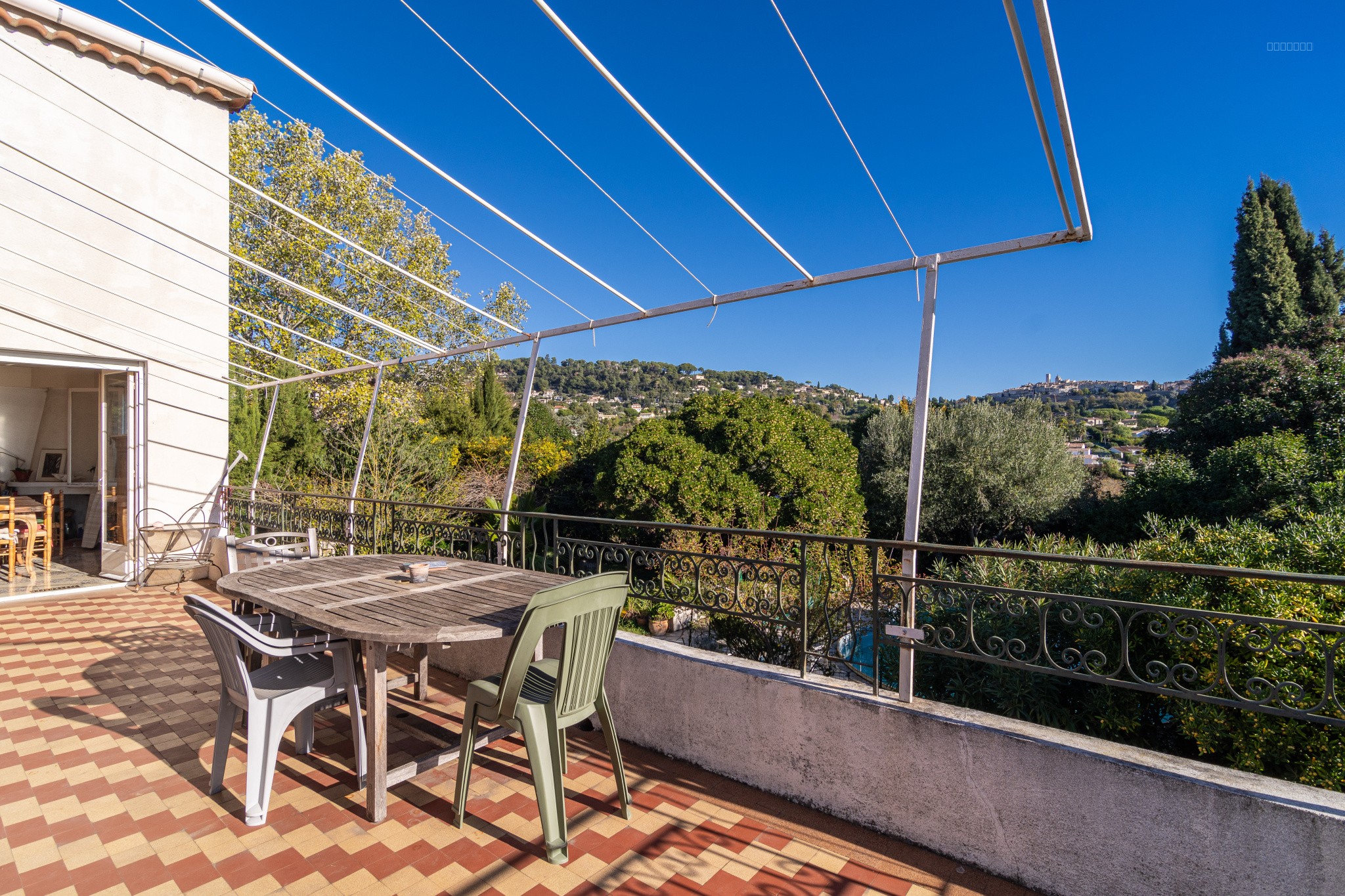 *** VENDU *** Villa avec Potentiel  - Vue SAINT PAUL DE VENCE — photo 11