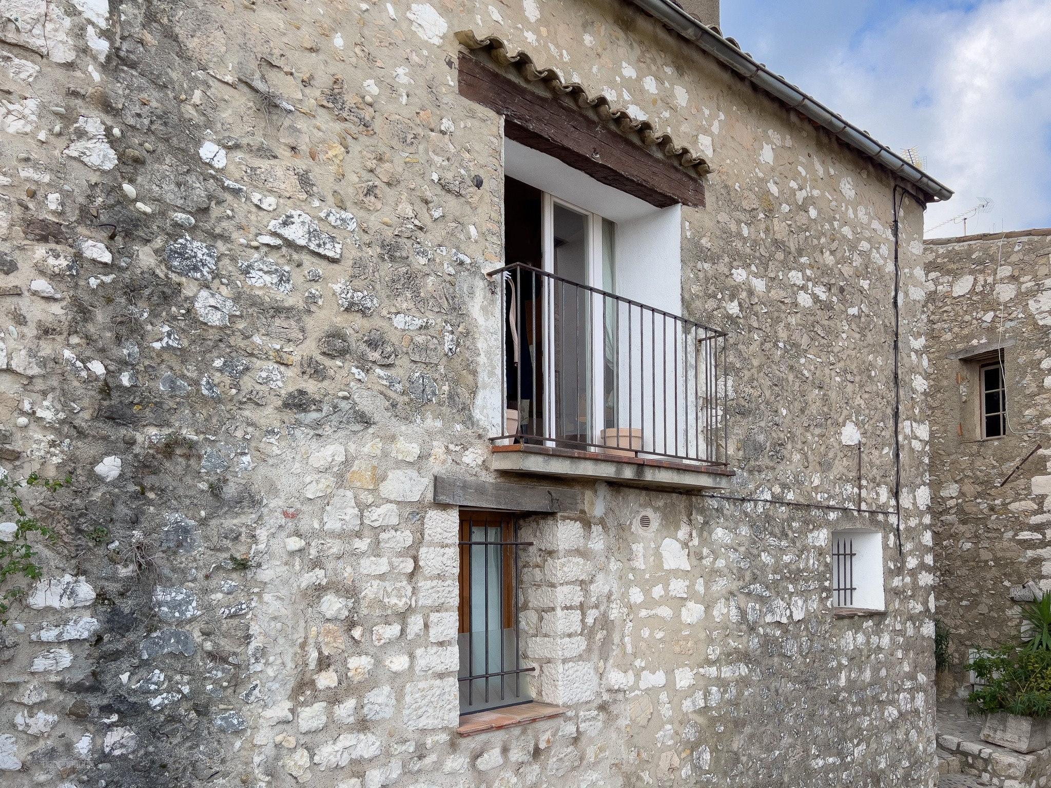 EXCLUSIVITE  !  Maison de village en pierre - Charme — photo 10