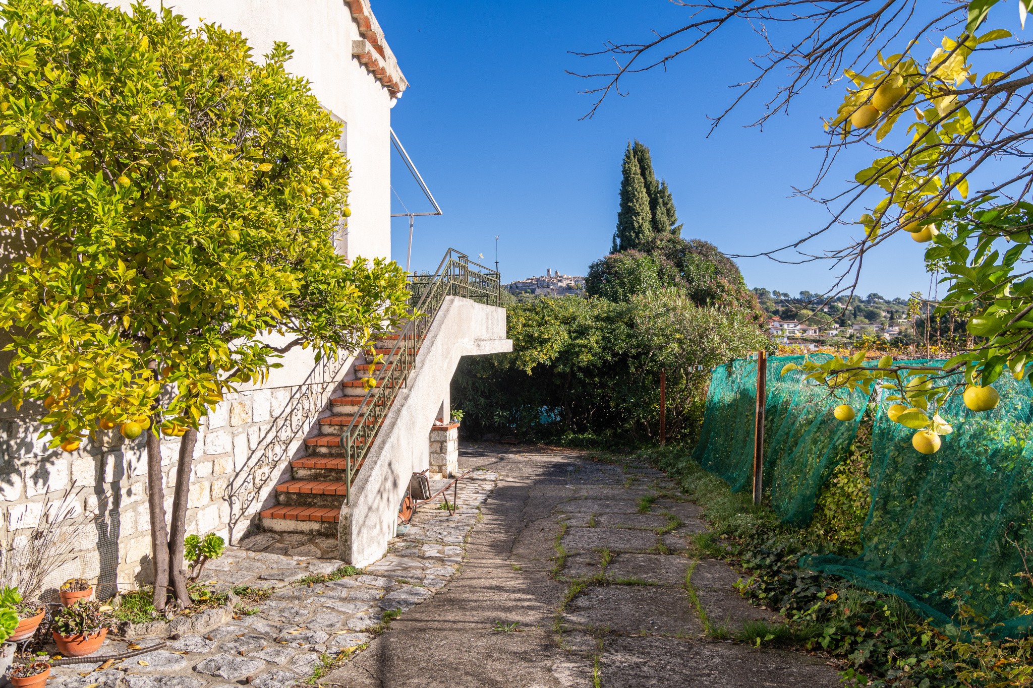 *** VENDU *** Villa avec Potentiel  - Vue SAINT PAUL DE VENCE — photo 14