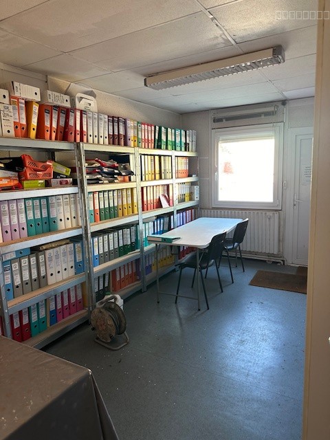 Bureaux de 250m2 avec grand parking privé — photo 9