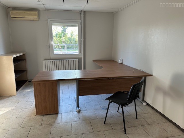Bureaux de 250m2 avec grand parking privé — photo 5