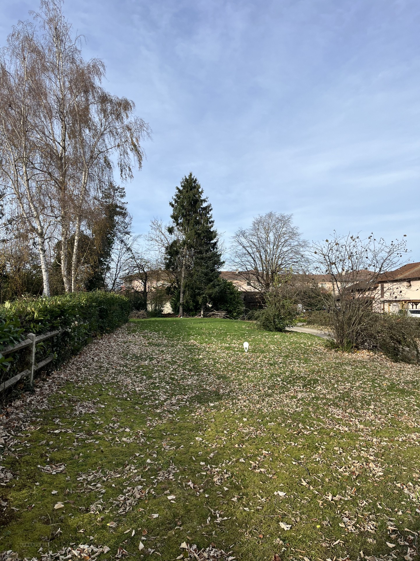 Terrain à bâtir proche du centre de Bourg-en-Bresse — photo 2