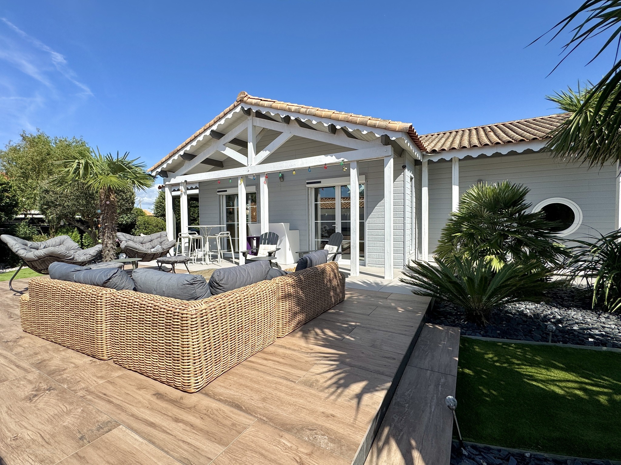'BUSSOLERIES' Maison située à proximité immédiate de la Corniche — photo 20