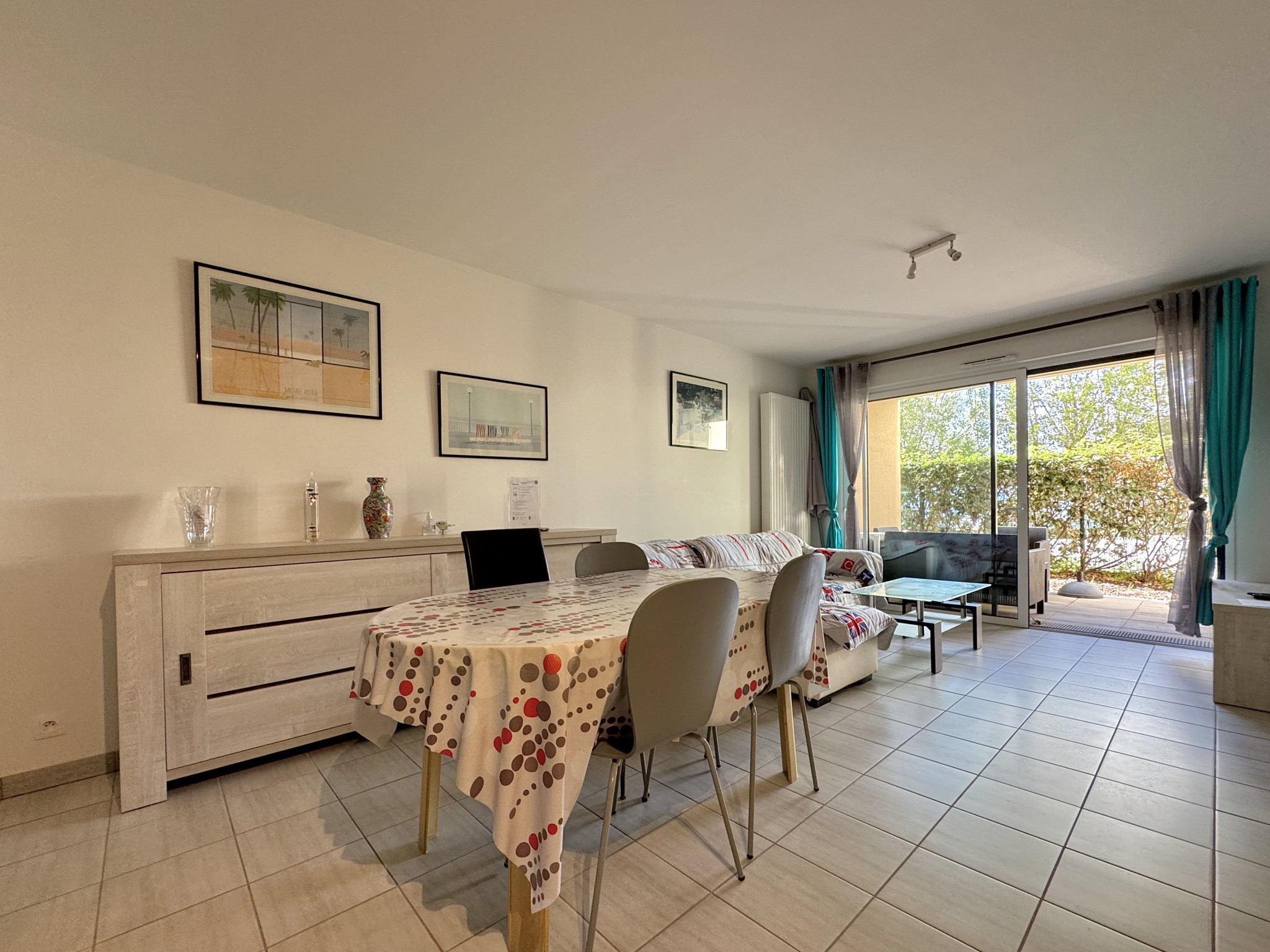 'BAIE' Appartement rez-de-jardin situé au coeur de Sion — photo 2