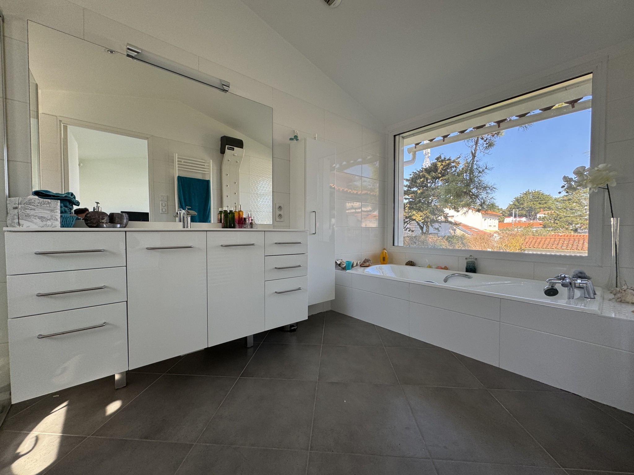 'LA PERLE' Villa d'exception offrant de beaux volumes — photo 9