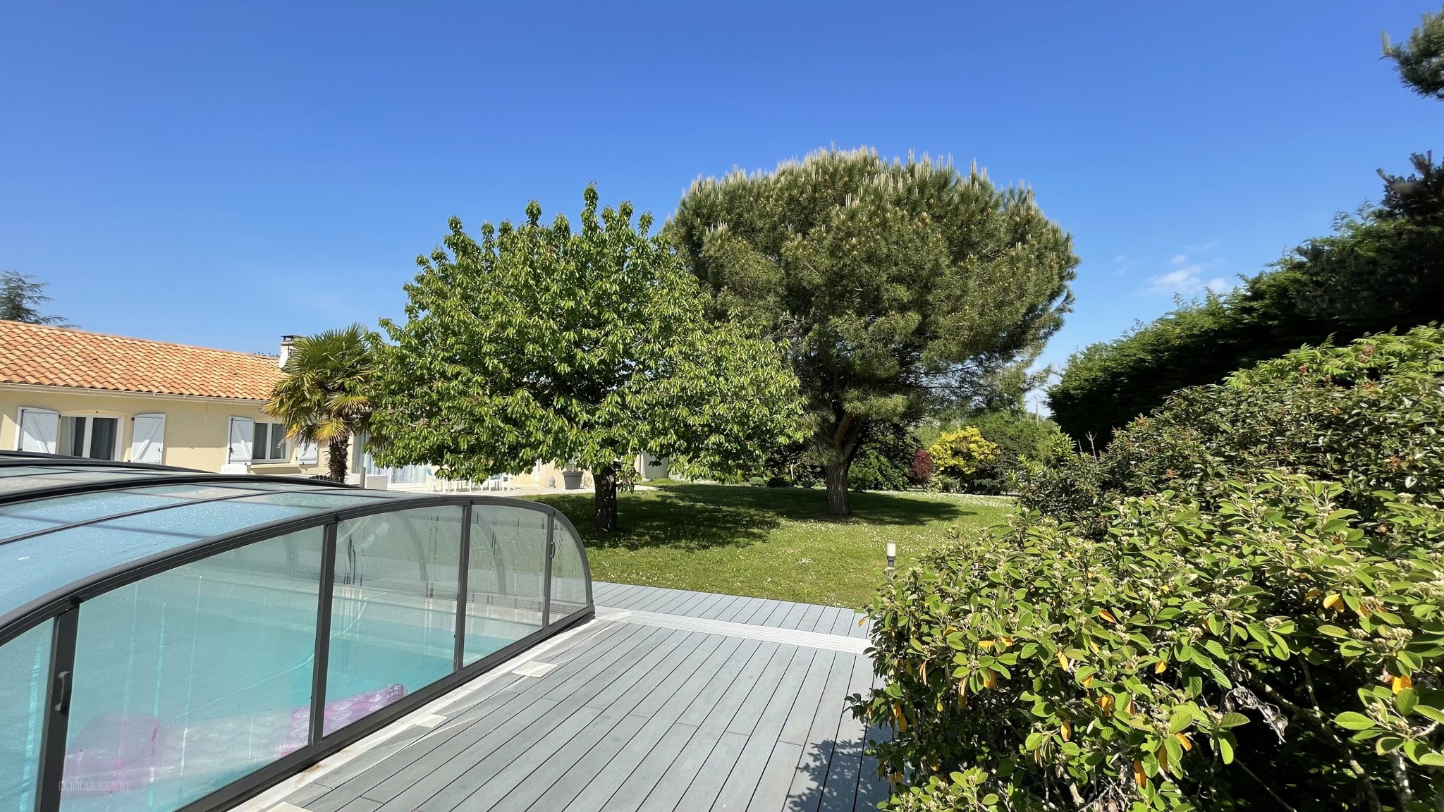 SUPERBE MAISON AU CALME A THURE — photo 12