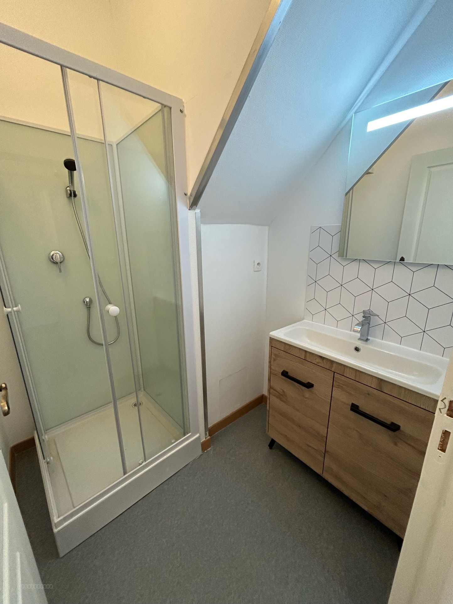 A louer lumineux T3 de 73m2 — photo 2
