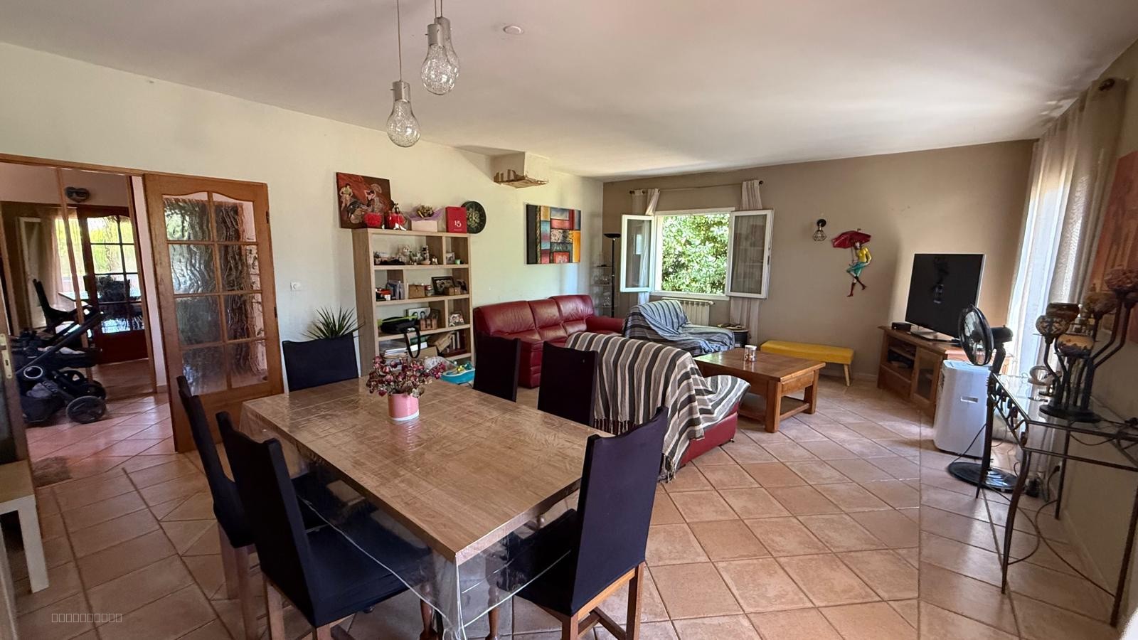 PEYROLLES CENTRE - Villa 118 m2 sur 1050 m2 au calme — photo 6