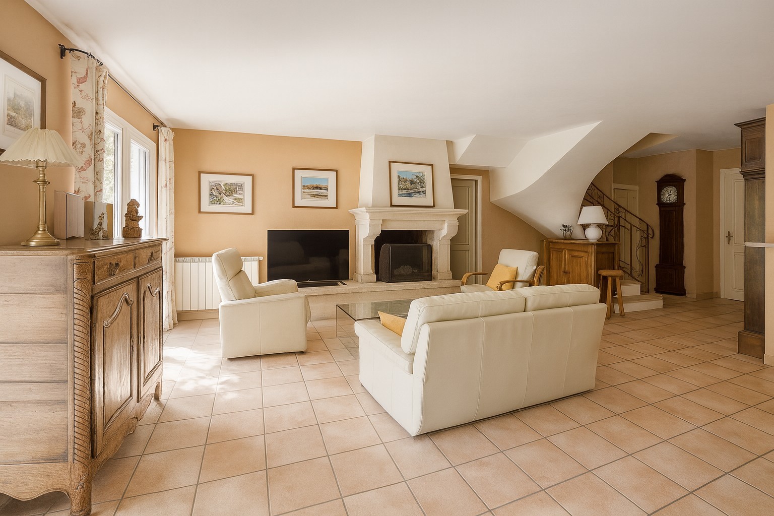 PUYRICARD : Villa T5 140 m2 avec son studio de 20 m2 attenant — photo 2