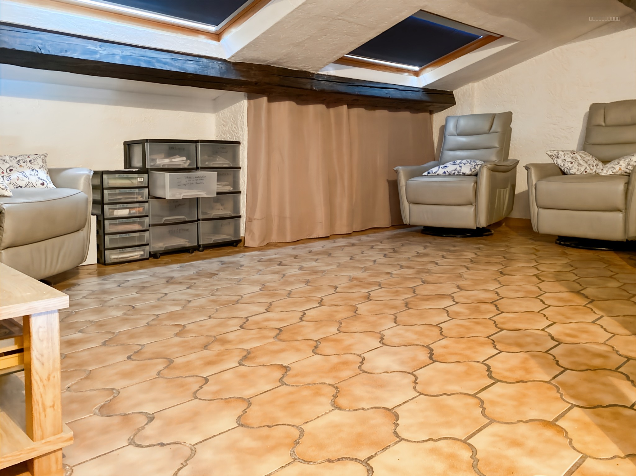 PEYRUIS  VILLA T4/5 AVEC PISCINE — photo 9
