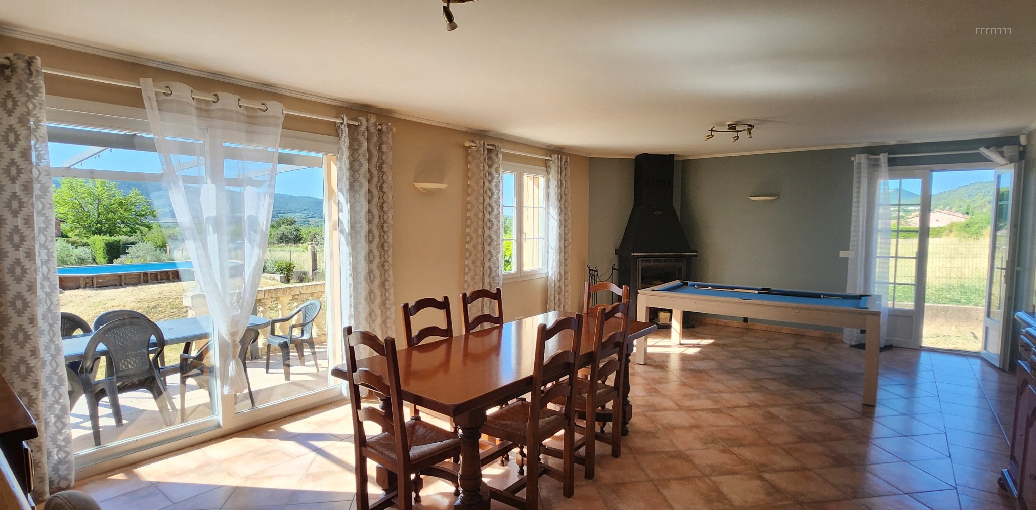 Peyruis, Belle villa avec vue dégagée — photo 3