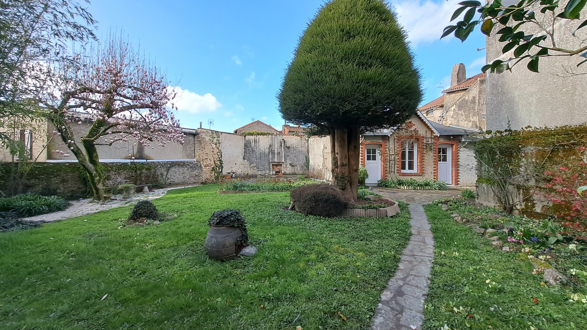 Maison 5 chambres et Appartement loué — photo 13
