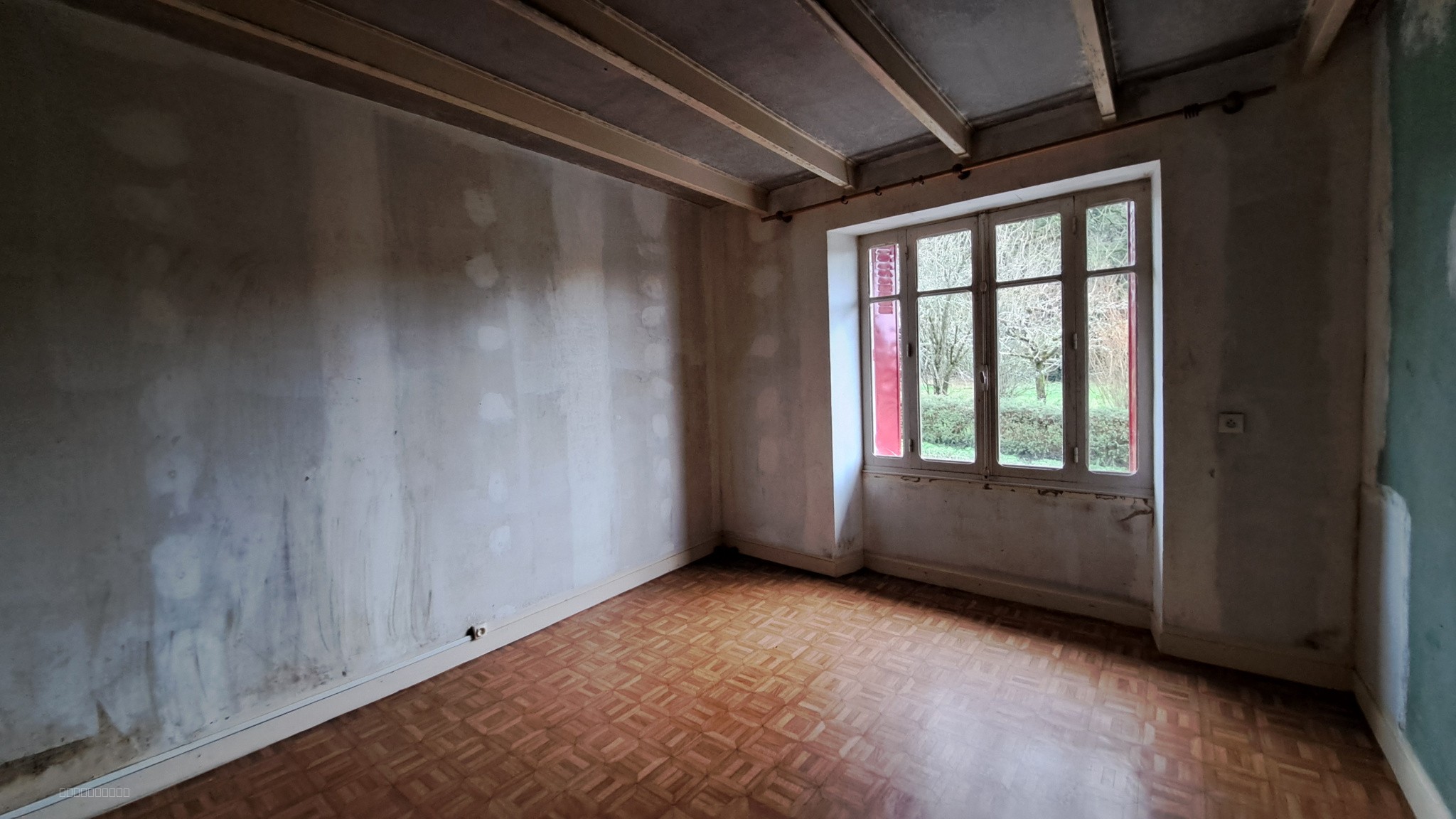 Maison à rénover avec grange — photo 6