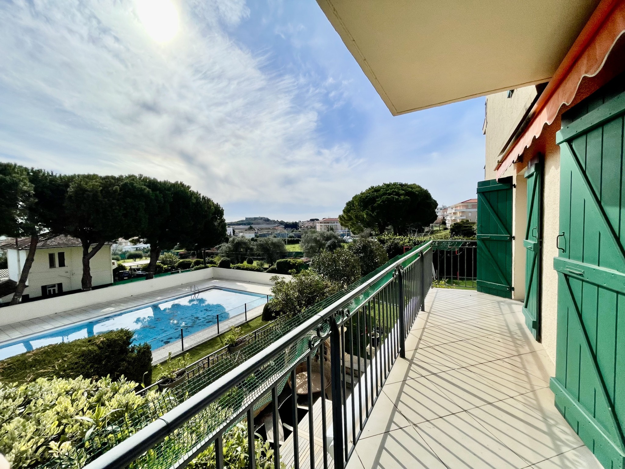 Trois pièces de 81m2 dans le quartier du val claret avec aperçu Mer — photo 2