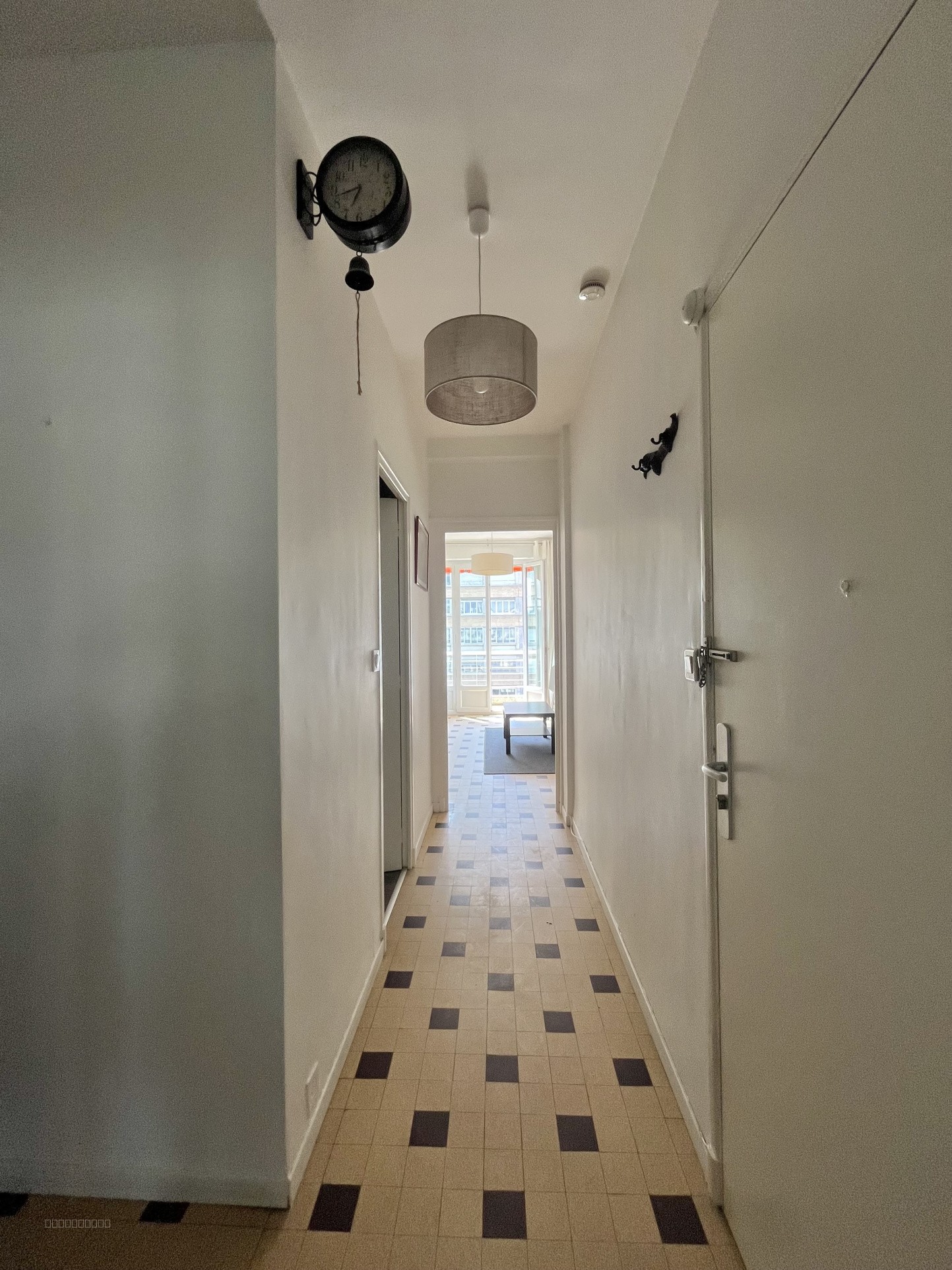CHARMANT APPARTEMENT T2 DE 51.55m2 PROCHE ROTONDE, AIX-EN-PROVENCE — photo 2