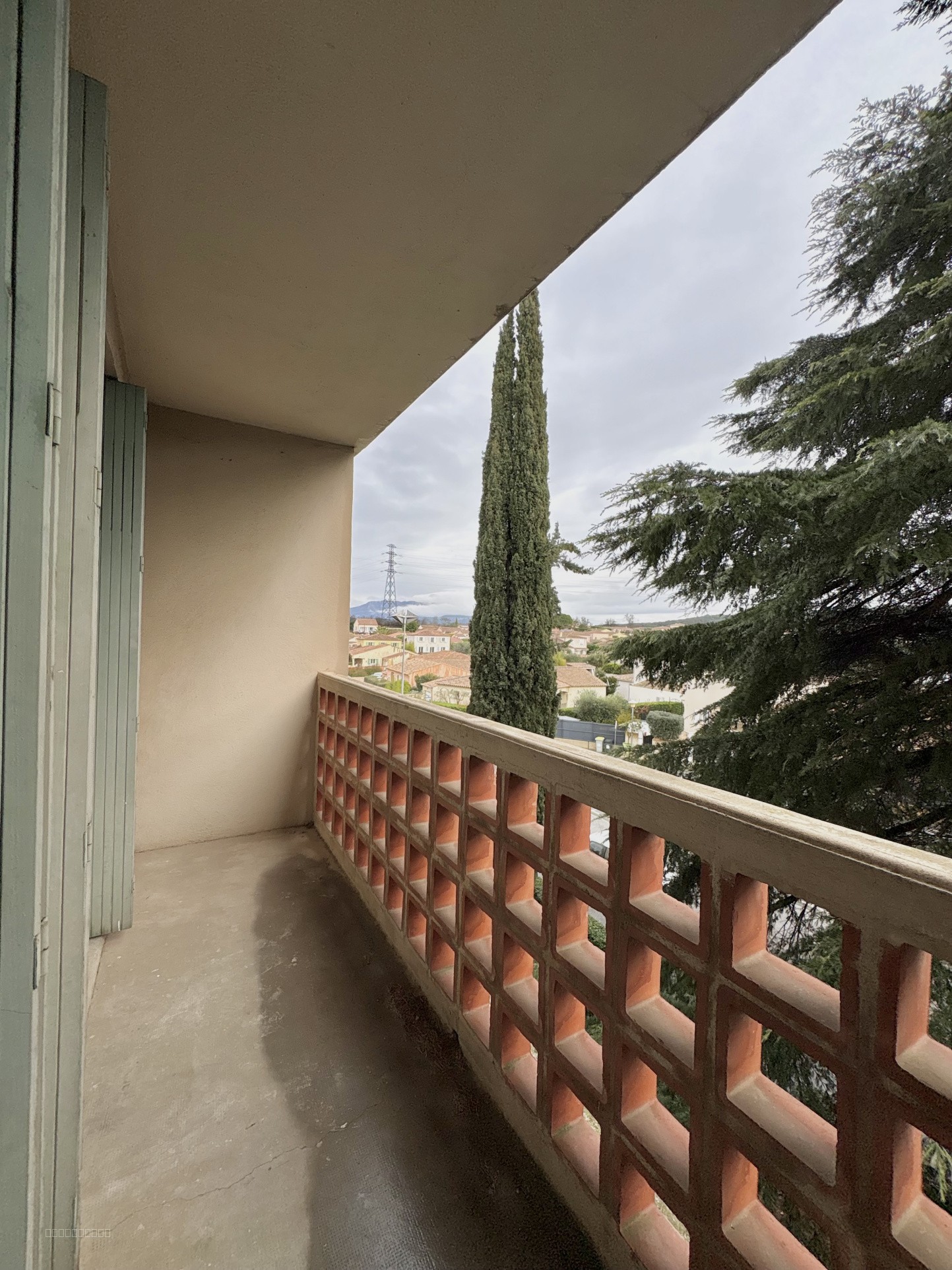 Appartement T3 de 76.78m2   Proche centre-ville de Gardanne — photo 2