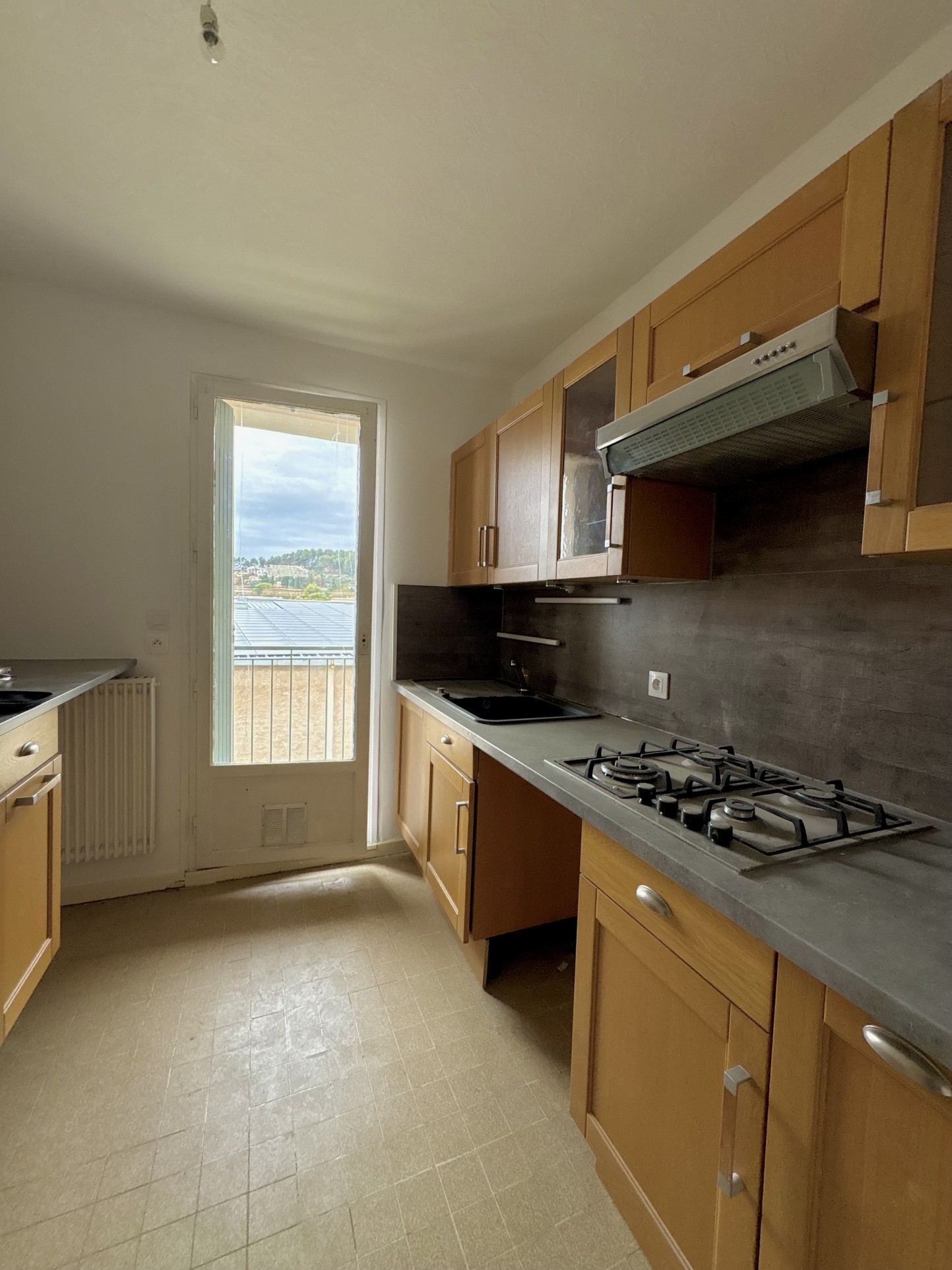 Appartement T3 de 76.78m2   Proche centre-ville de Gardanne — photo 3